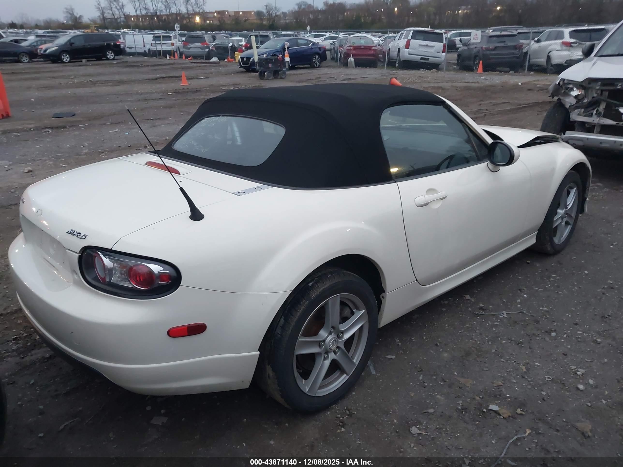 2007 Mazda Mx-5 Sport White vin: JM1NC25F370125364