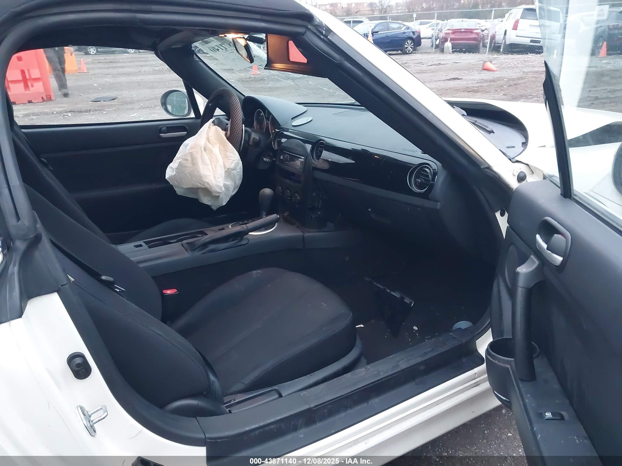 2007 Mazda Mx-5 Sport White vin: JM1NC25F370125364