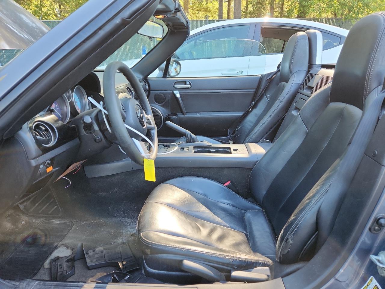 2008 Mazda Mx-5 Miata Base Gray vin: JM1NC25F380148063 Damage: Left Front Carpet, Worn, Replacement Required