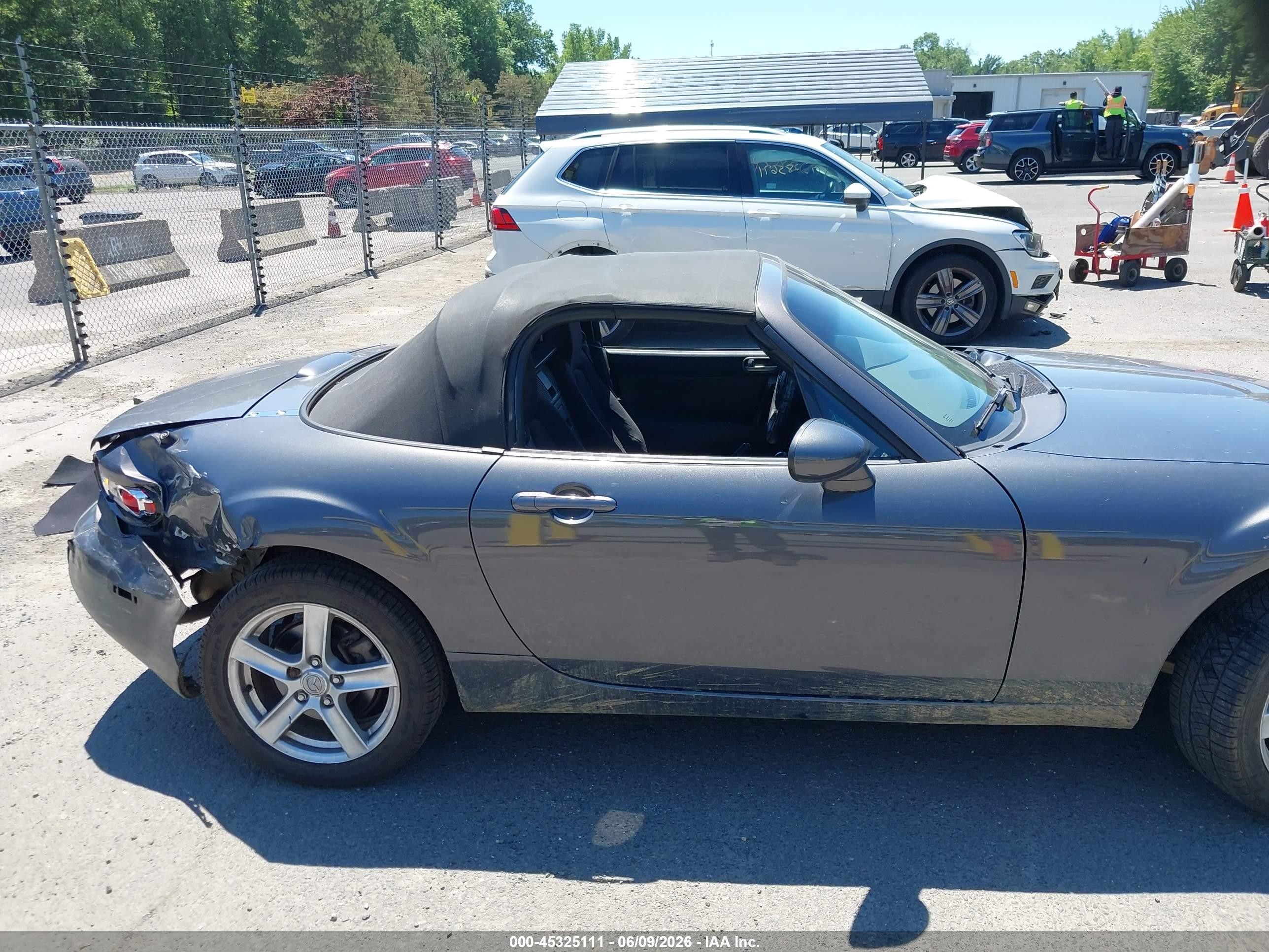 2006 Mazda Mx-5 Miata Touring Gray vin: JM1NC25F460102870