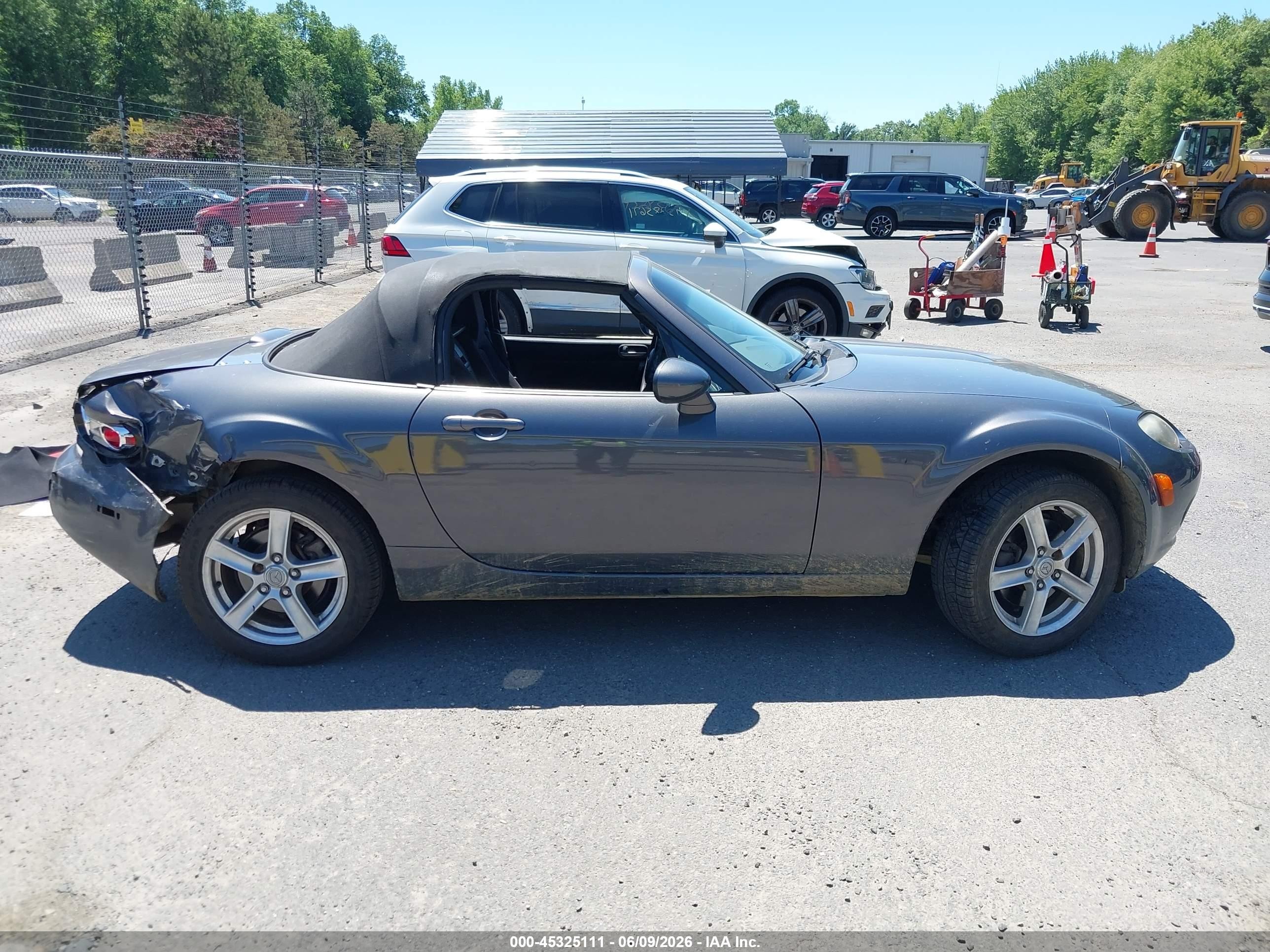 2006 Mazda Mx-5 Miata Touring Gray vin: JM1NC25F460102870