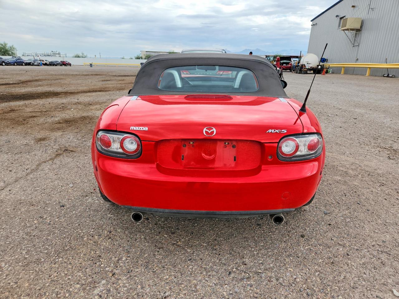 2006 Mazda Mx-5 Miata Red vin: JM1NC25F460120835