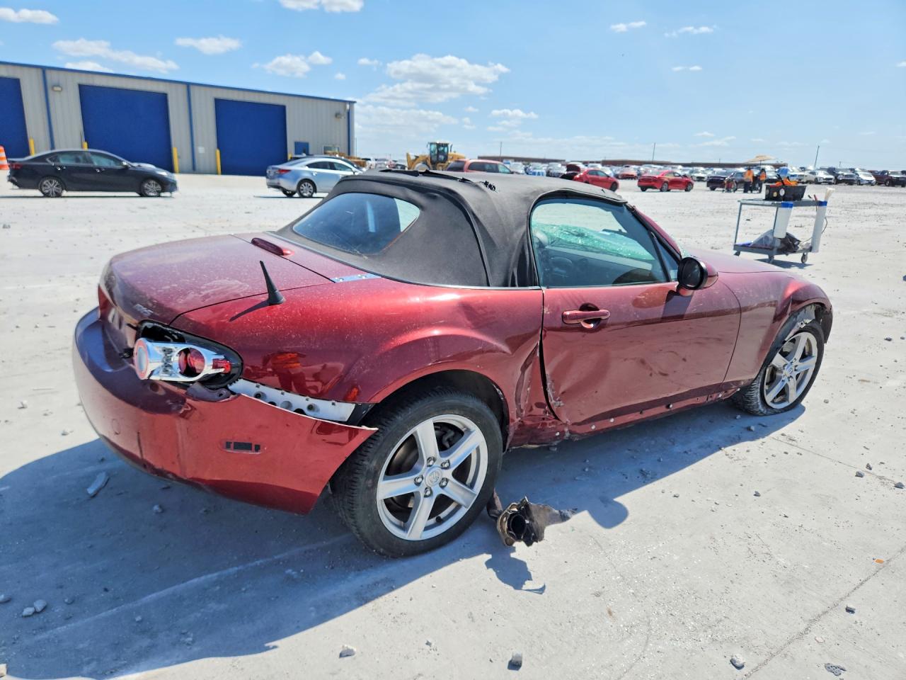 2006 Mazda Mx-5 Miata Red vin: JM1NC25F560100450