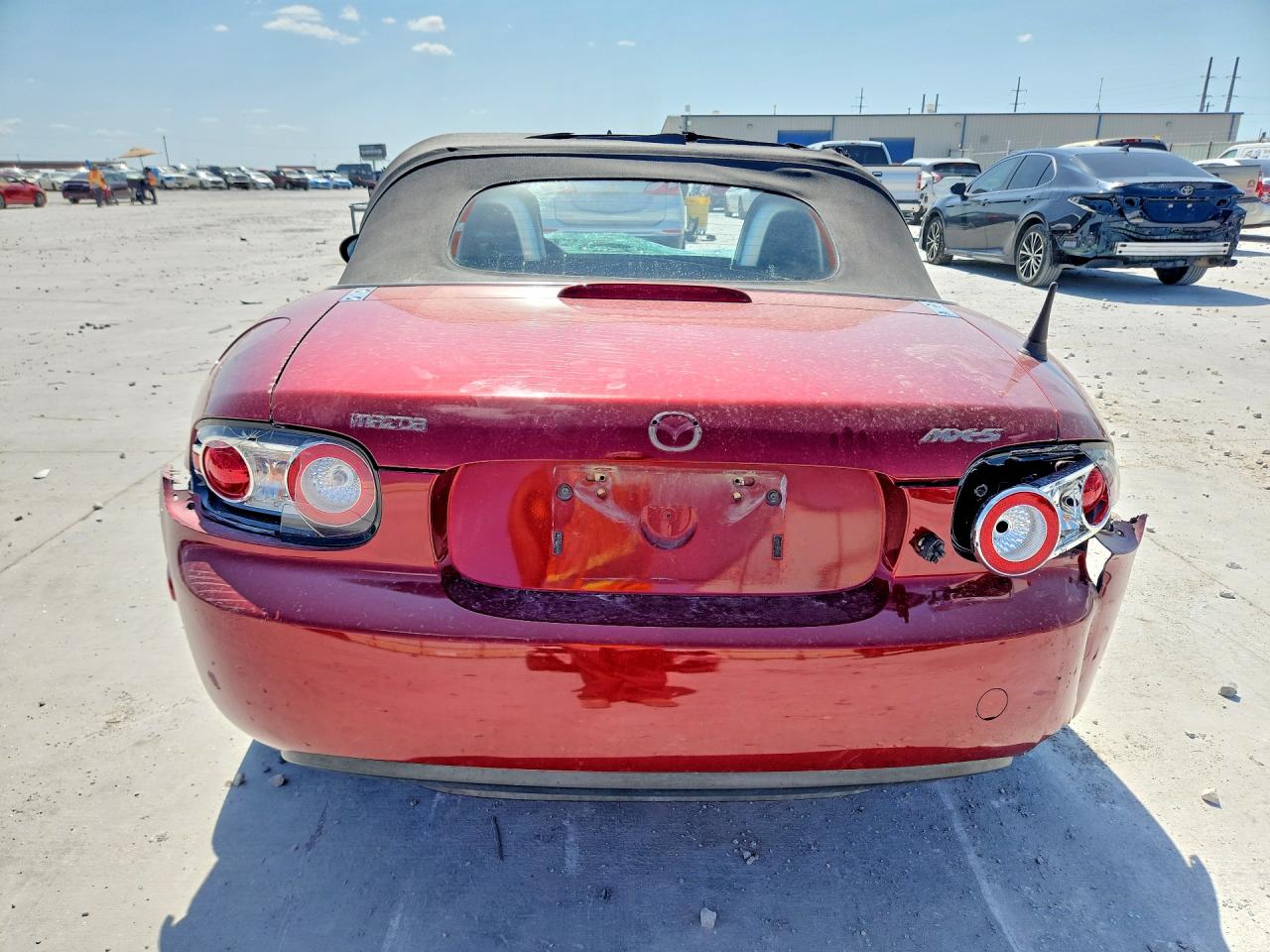 2006 Mazda Mx-5 Miata Red vin: JM1NC25F560100450