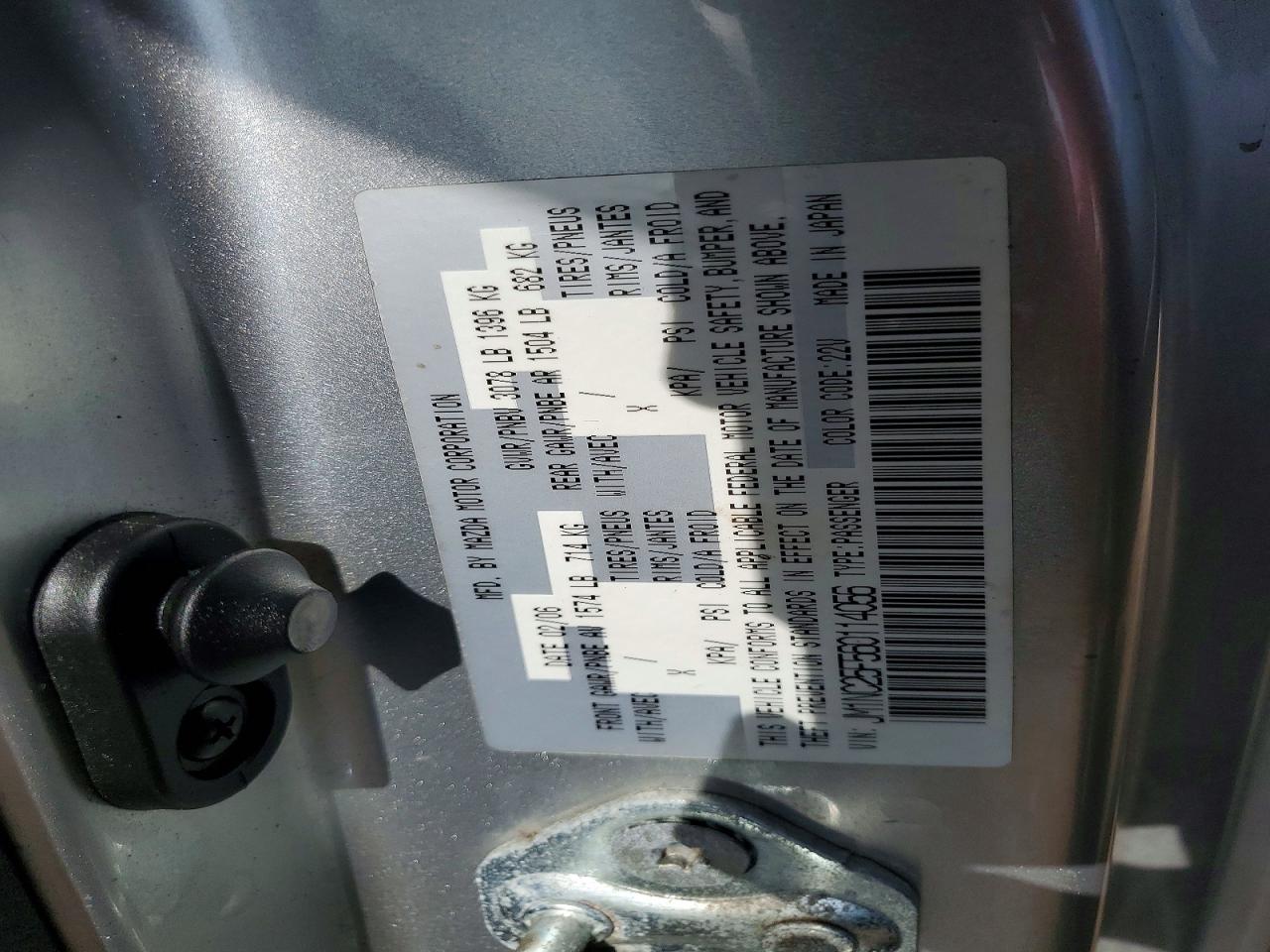 2006 Mazda Mx-5 Miata Silver vin: JM1NC25F560114056