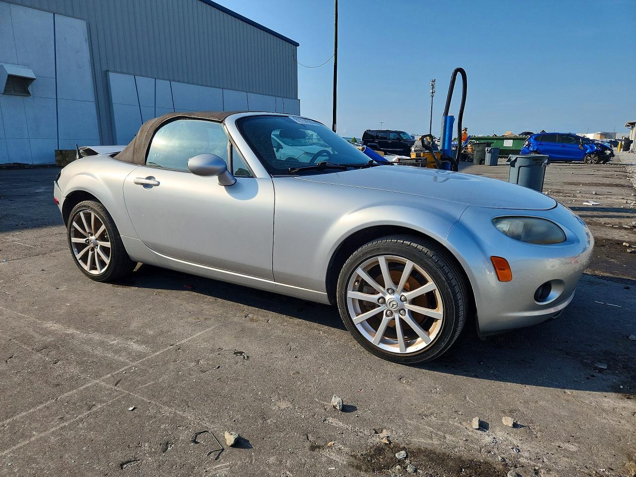 2006 Mazda Mx-5 Miata Silver vin: JM1NC25F560117510