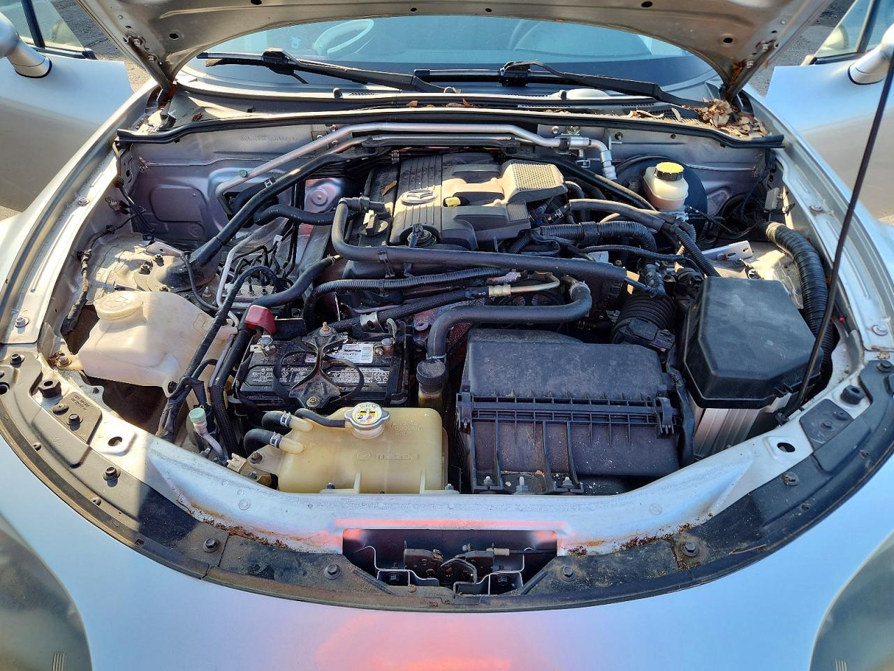 2006 Mazda Mx-5 Miata Silver vin: JM1NC25F560117510