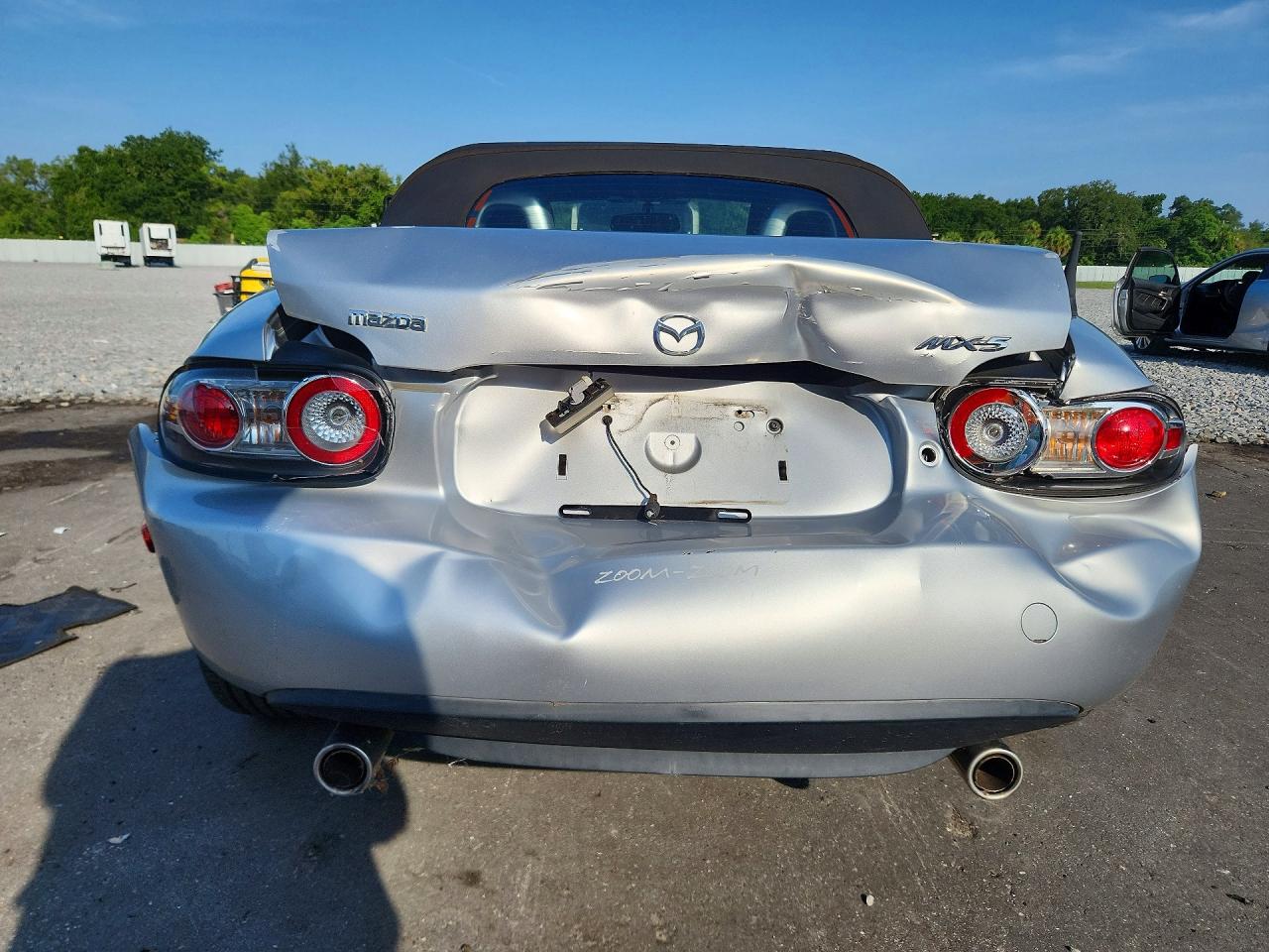 2006 Mazda Mx-5 Miata Silver vin: JM1NC25F560117510