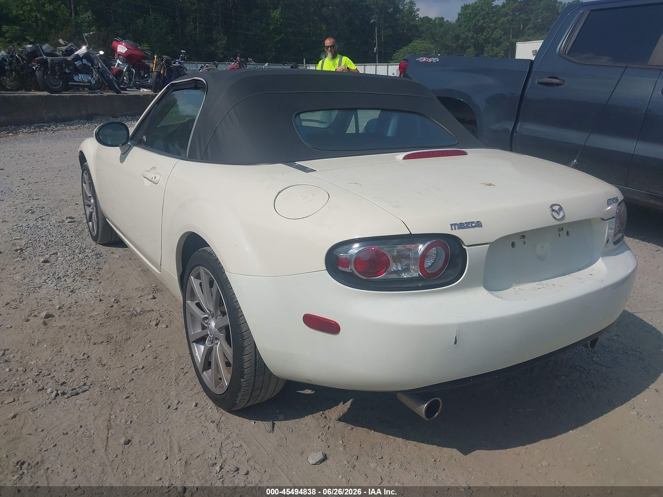 2006 Mazda Mx-5 Miata Grand Touring White vin: JM1NC25F760119226