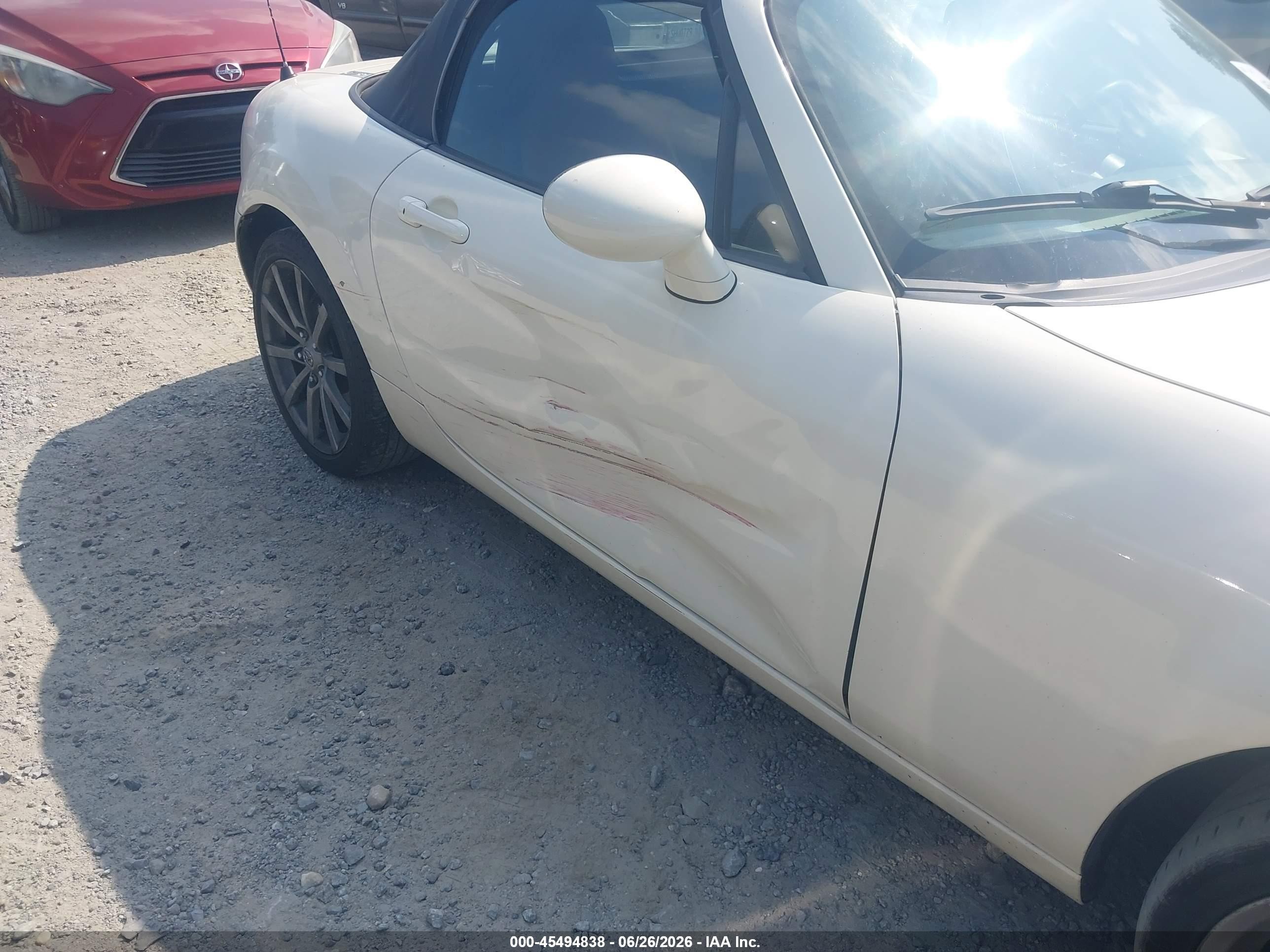 2006 Mazda Mx-5 Miata Grand Touring White vin: JM1NC25F760119226