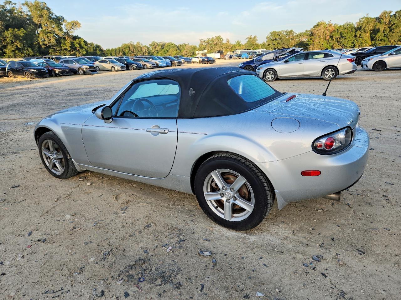 2006 Mazda Mx-5 Miata Silver vin: JM1NC25F860102645