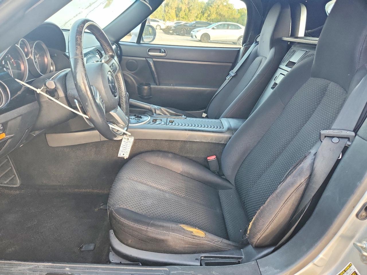 2006 Mazda Mx-5 Miata Silver vin: JM1NC25F860102645