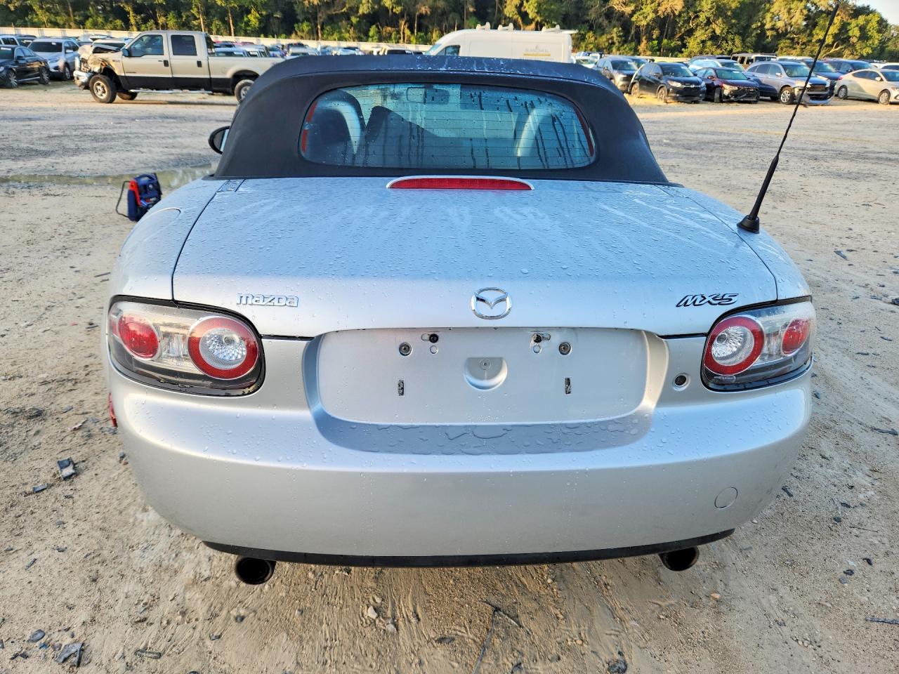 2006 Mazda Mx-5 Miata Silver vin: JM1NC25F860102645
