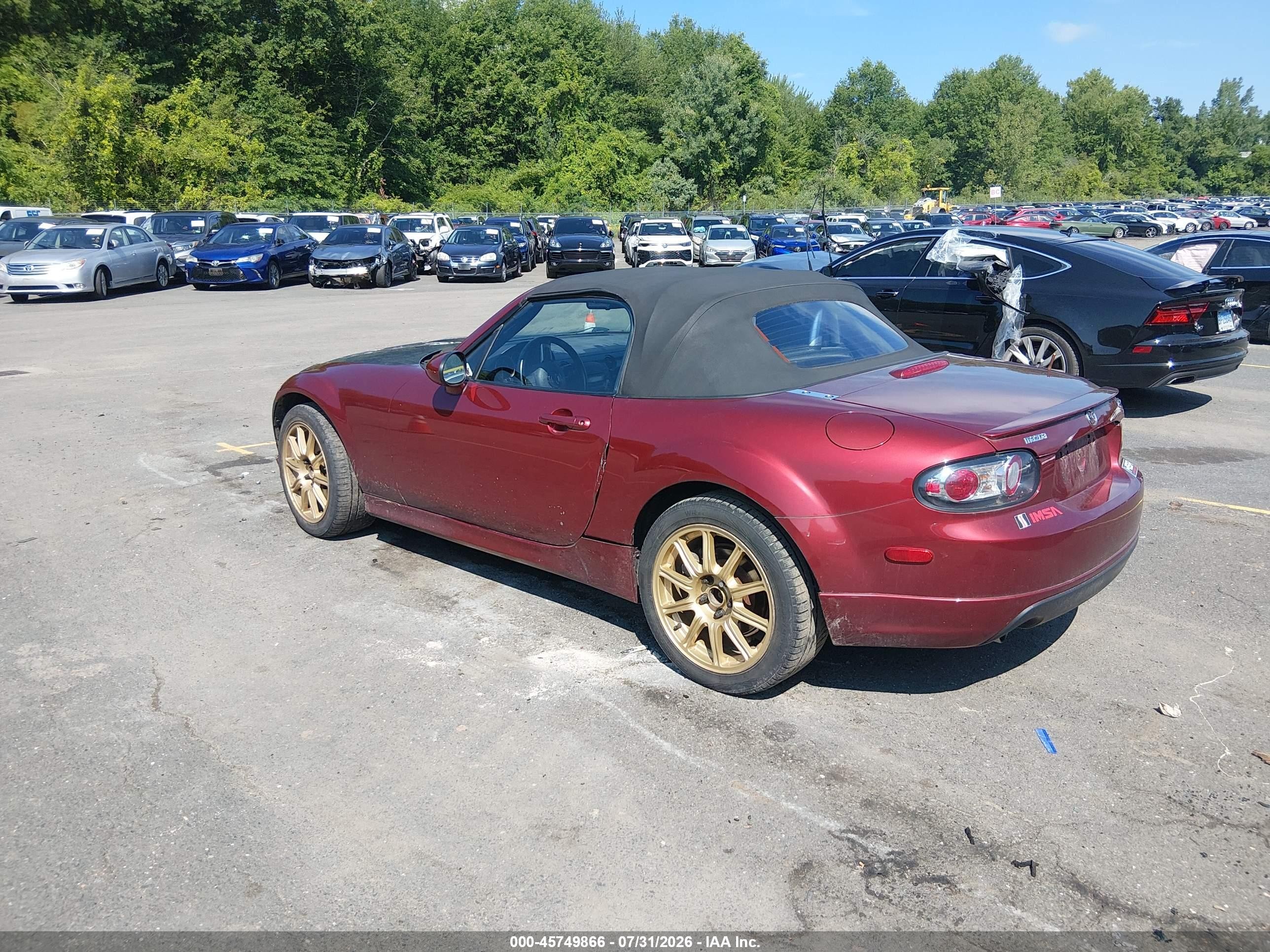2006 Mazda Mx-5 Touring Maroon vin: JM1NC25F860111412