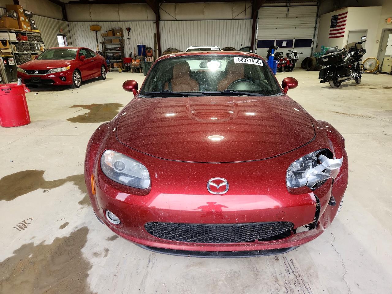 2006 Mazda Mx-5 Miata Burgundy vin: JM1NC25F860121485