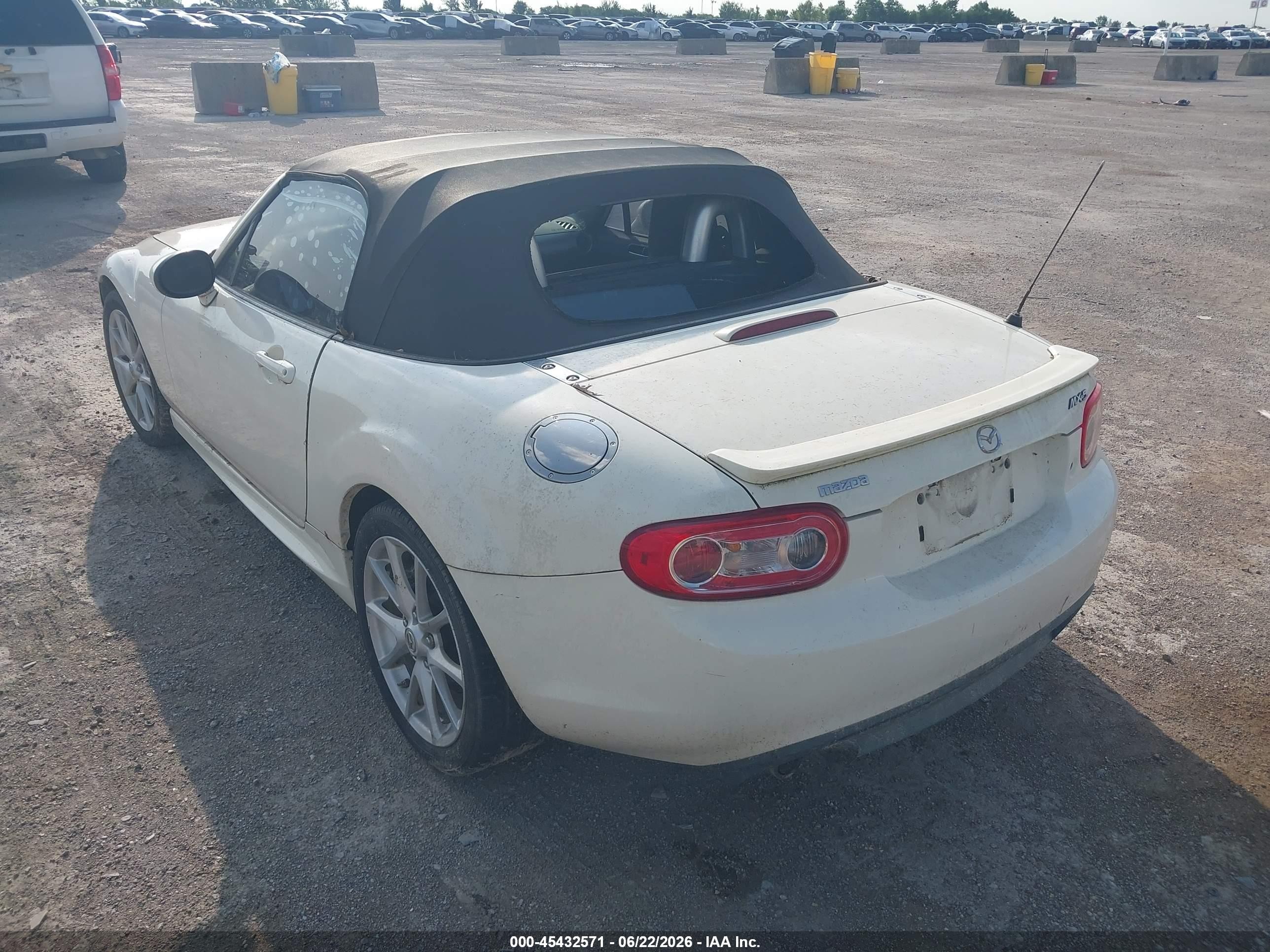 2009 Mazda Mx-5 Miata Touring White vin: JM1NC25F890203088