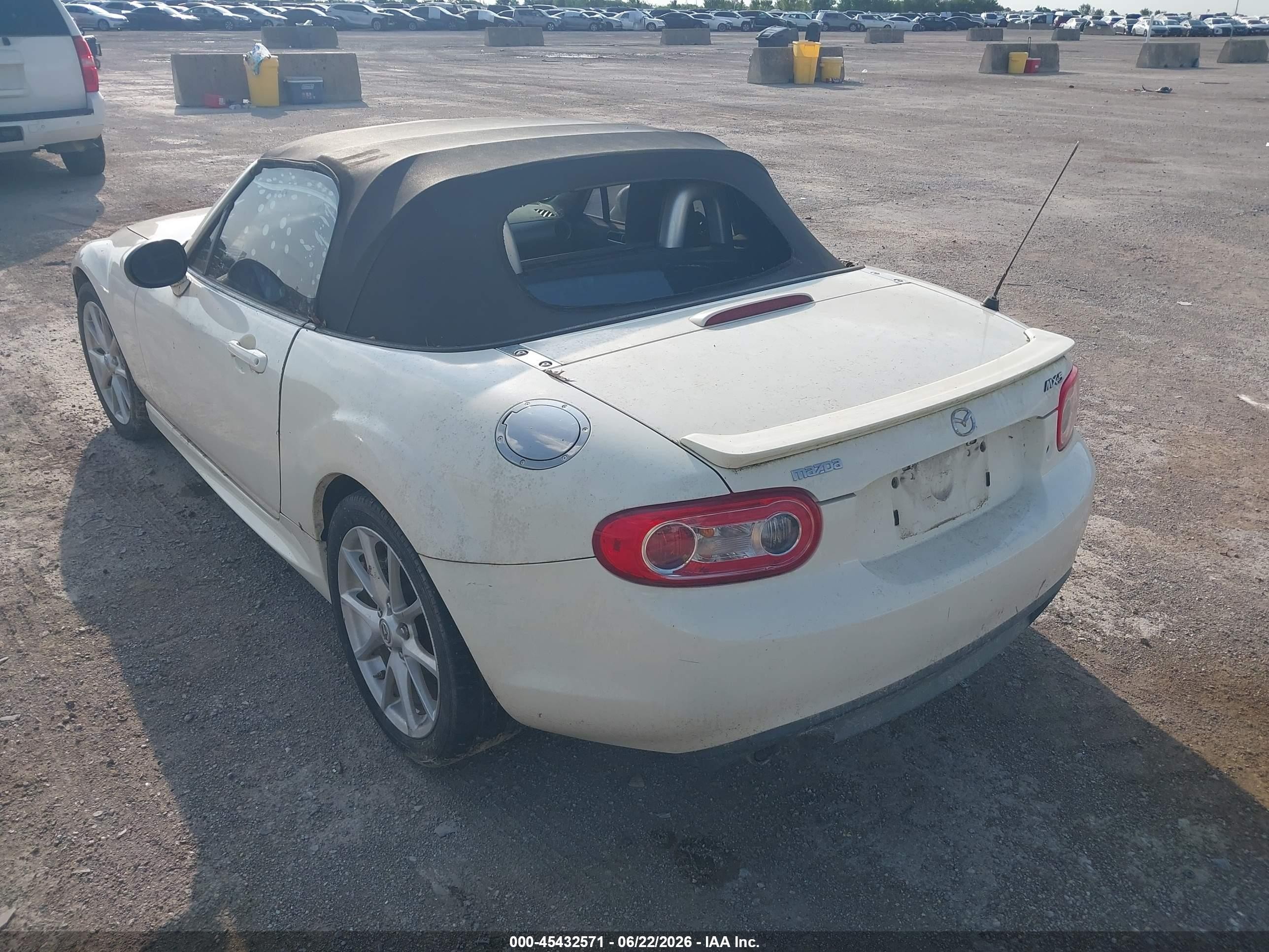 2009 Mazda Mx-5 Miata Touring White vin: JM1NC25F890203088