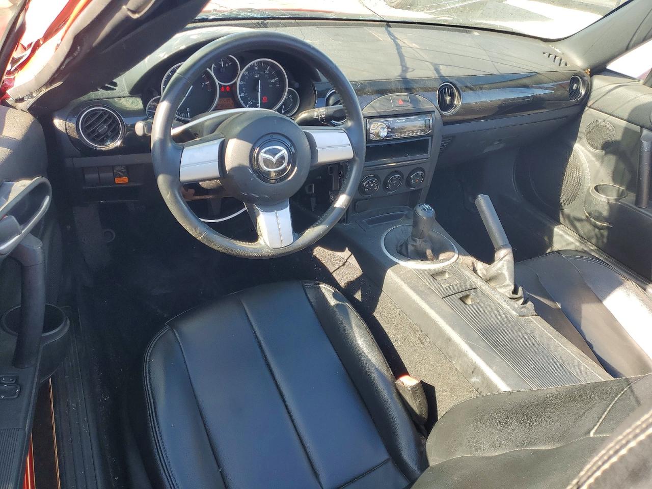 2006 Mazda Mx-5 Miata Red vin: JM1NC25F960105182