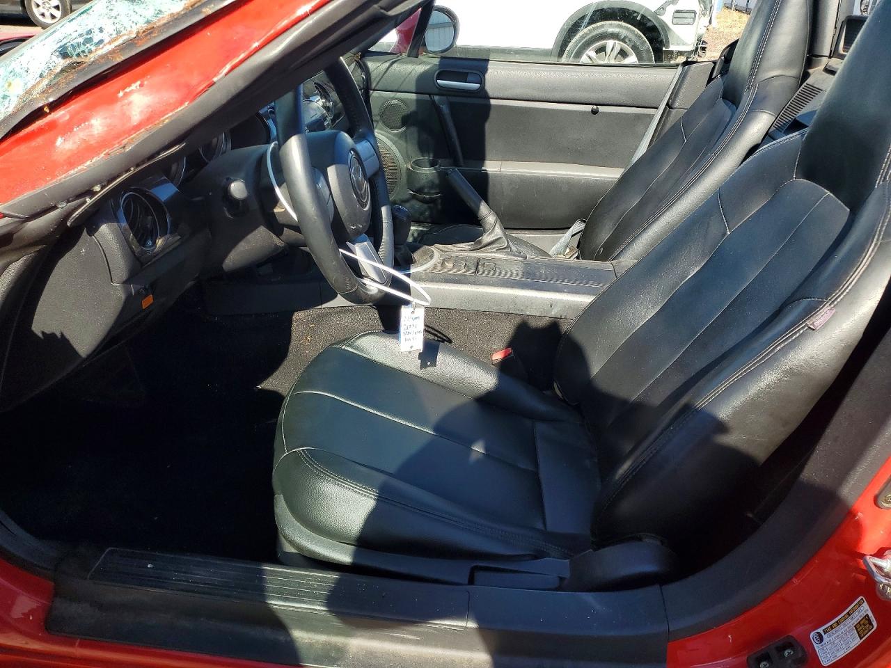 2006 Mazda Mx-5 Miata Red vin: JM1NC25F960105182