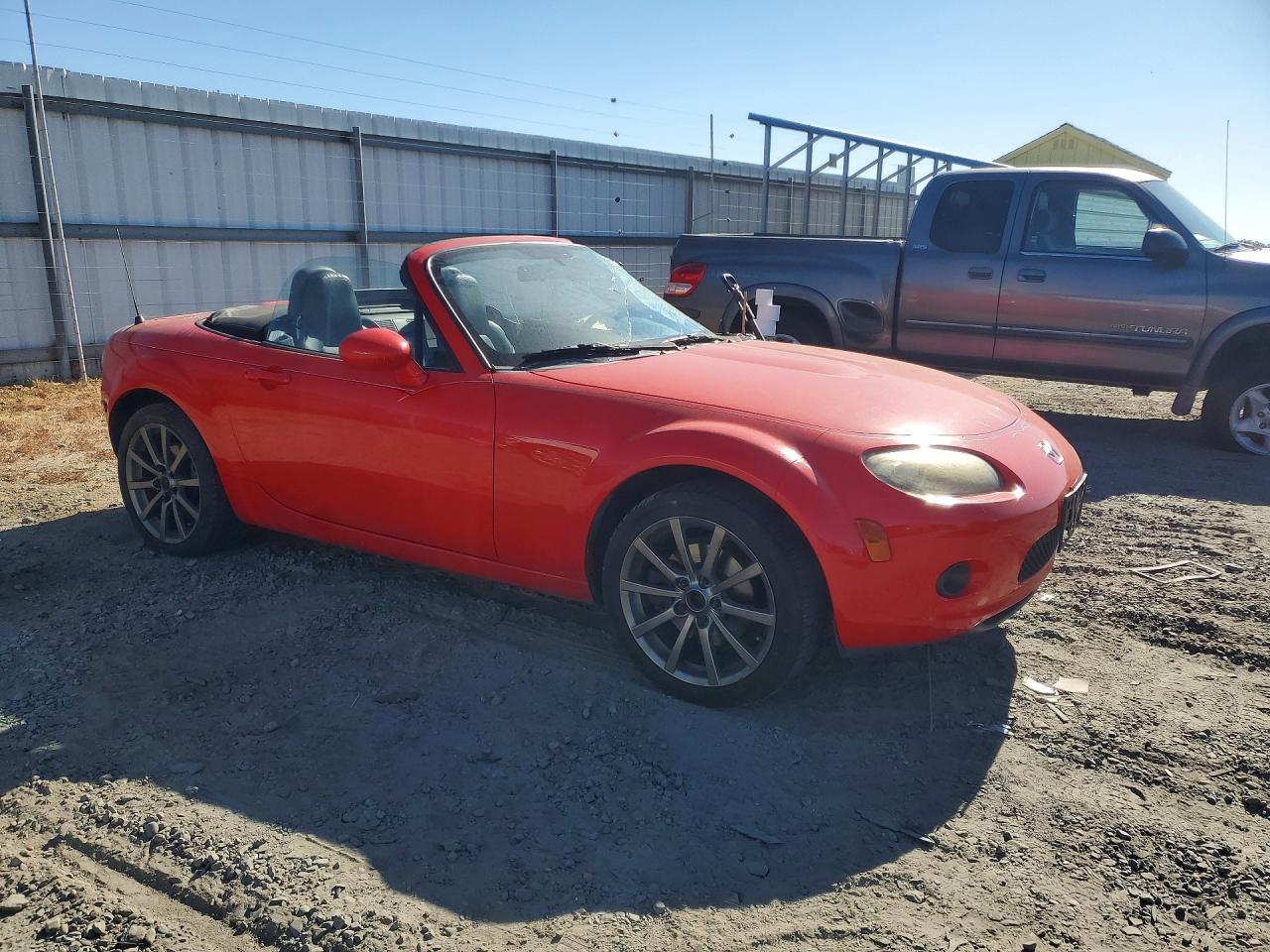 2006 Mazda Mx-5 Miata Red vin: JM1NC25F960105182