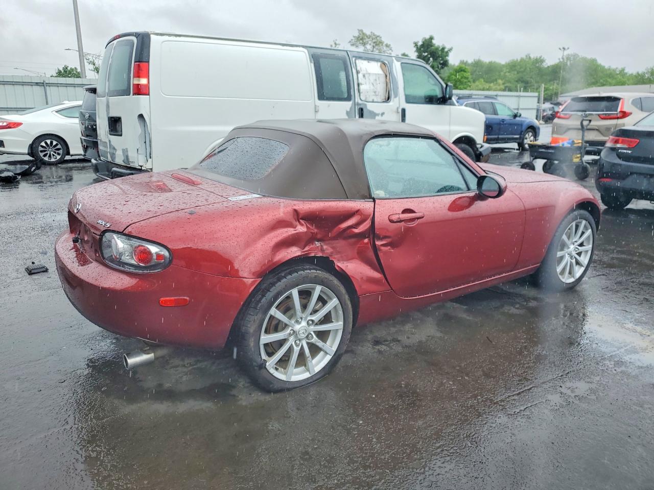 2006 Mazda Mx-5 Miata Red vin: JM1NC25F960113816