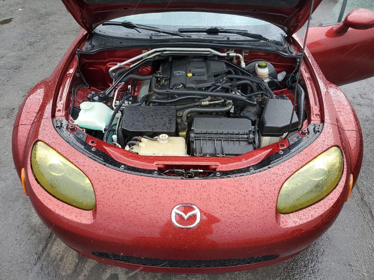 2006 Mazda Mx-5 Miata Red vin: JM1NC25F960113816
