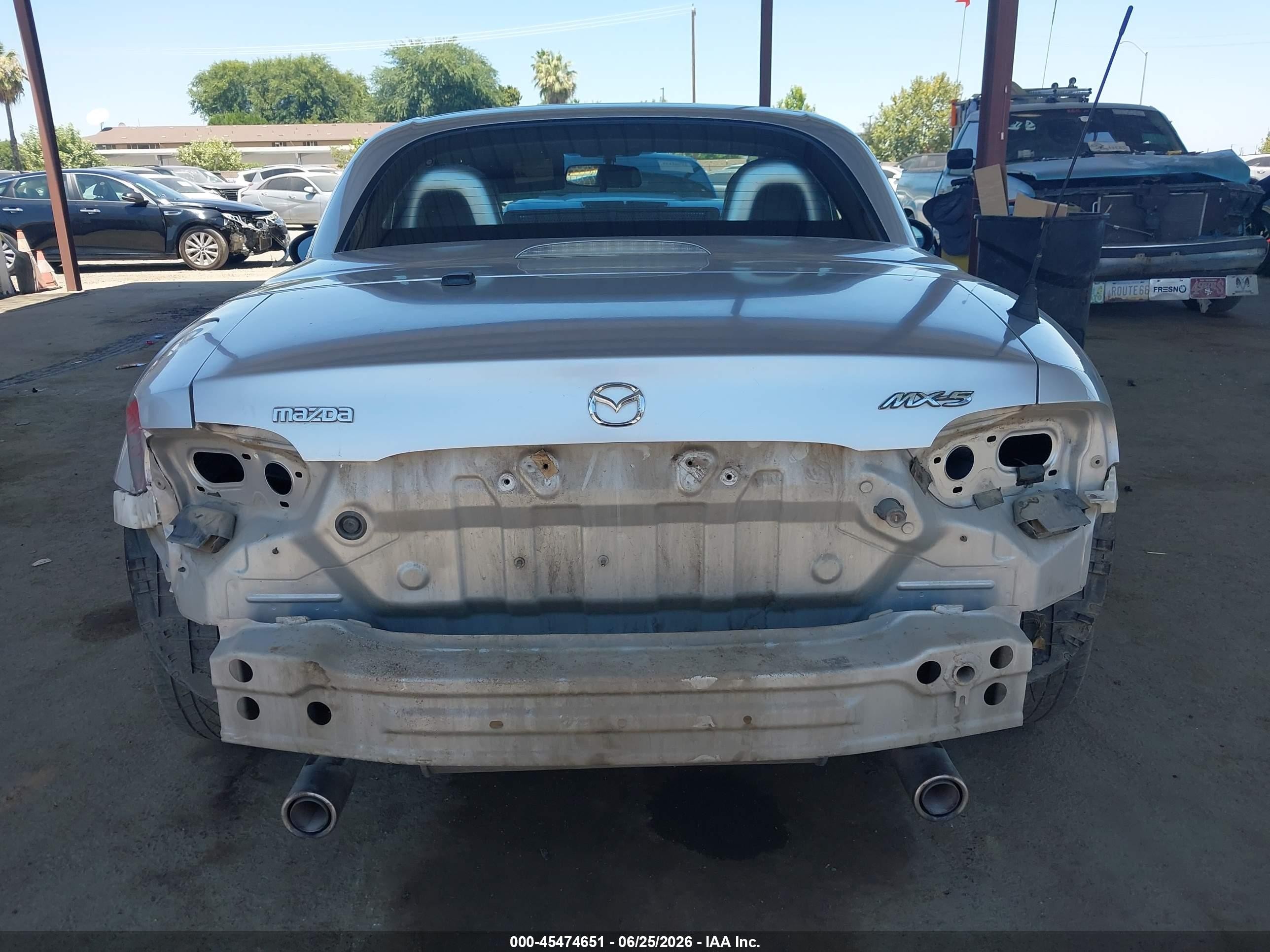 2008 Mazda Mx-5 Grand Touring Silver vin: JM1NC26F080141862