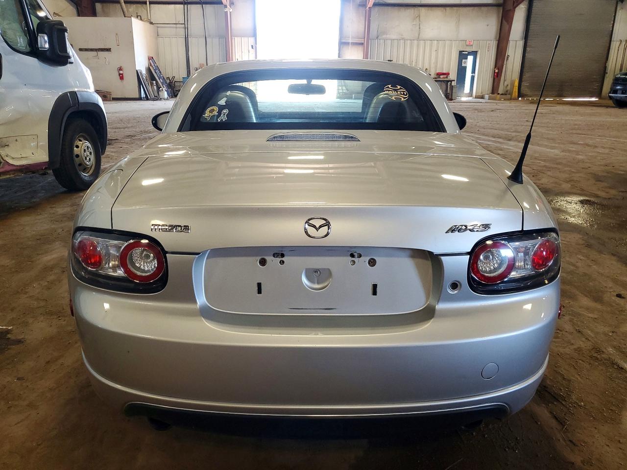 2008 Mazda Mx-5 Miata Silver vin: JM1NC26F080155423