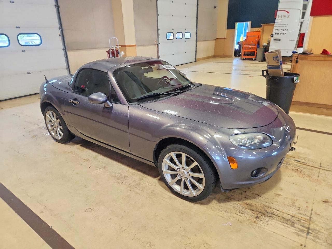 2008 Mazda Miata Gray vin: JM1NC26F180156287