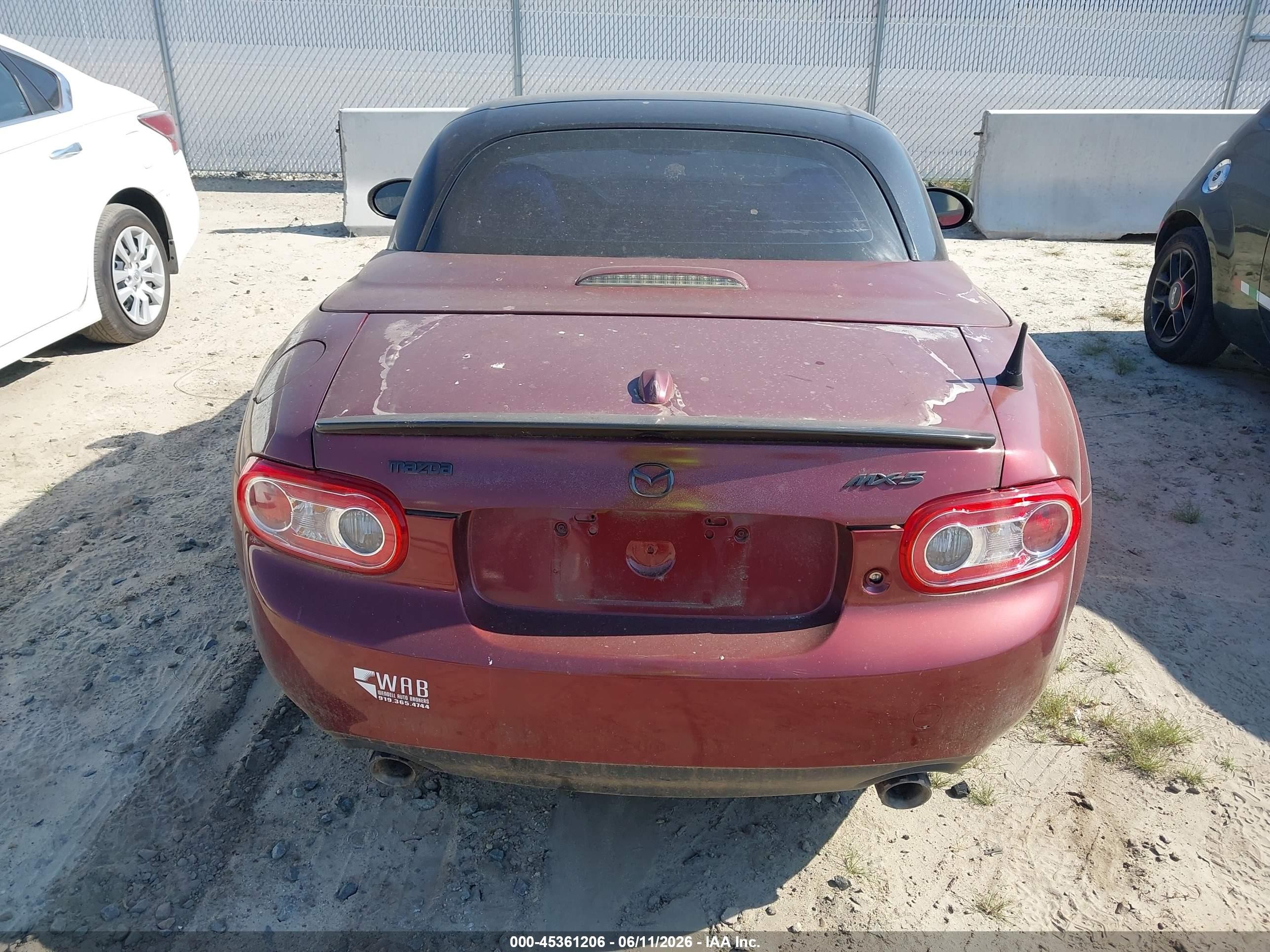 2009 Mazda Mx-5 Miata Grand Touring Burgundy vin: JM1NC26F490202454
