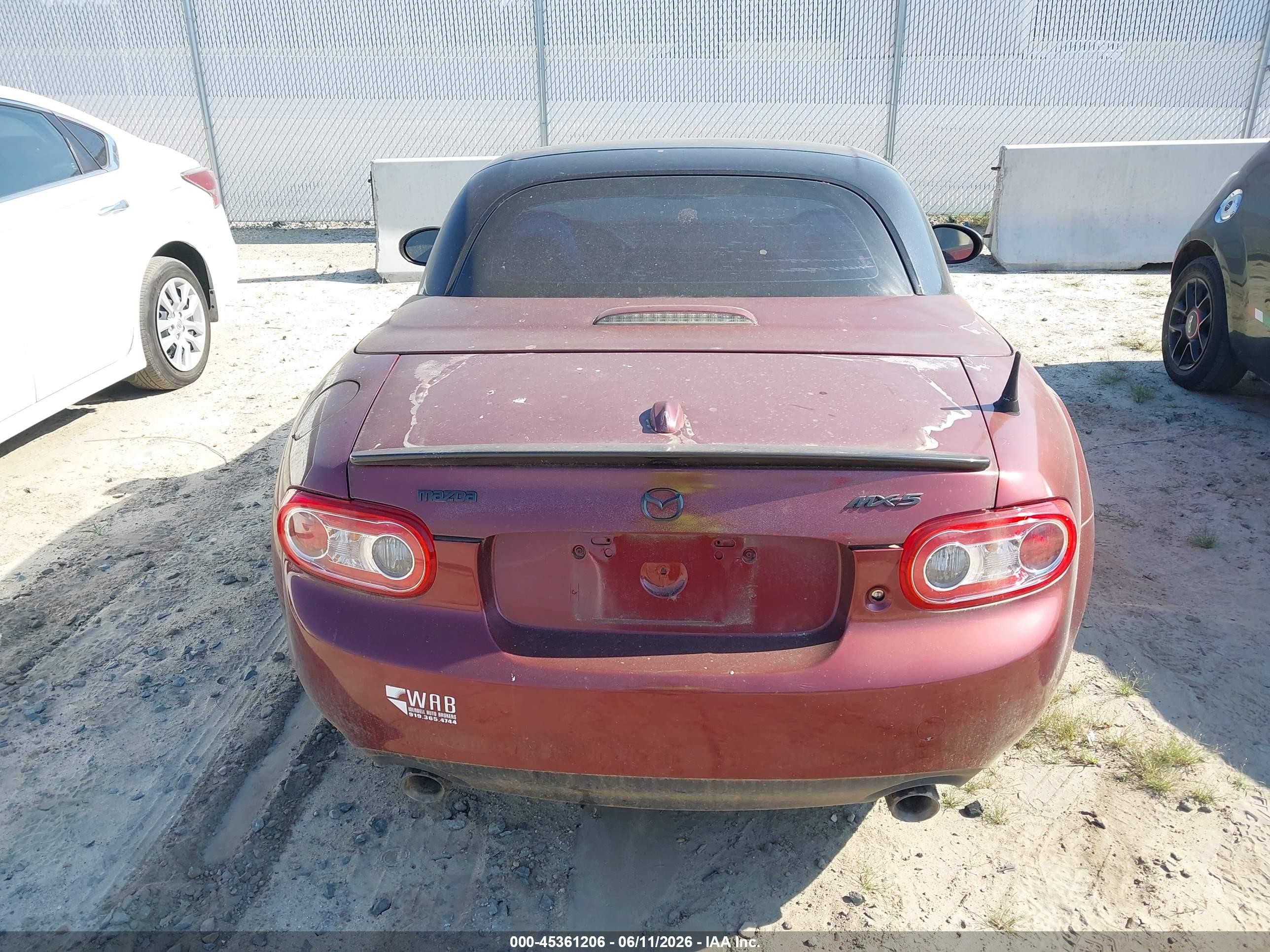 2009 Mazda Mx-5 Miata Grand Touring Burgundy vin: JM1NC26F490202454