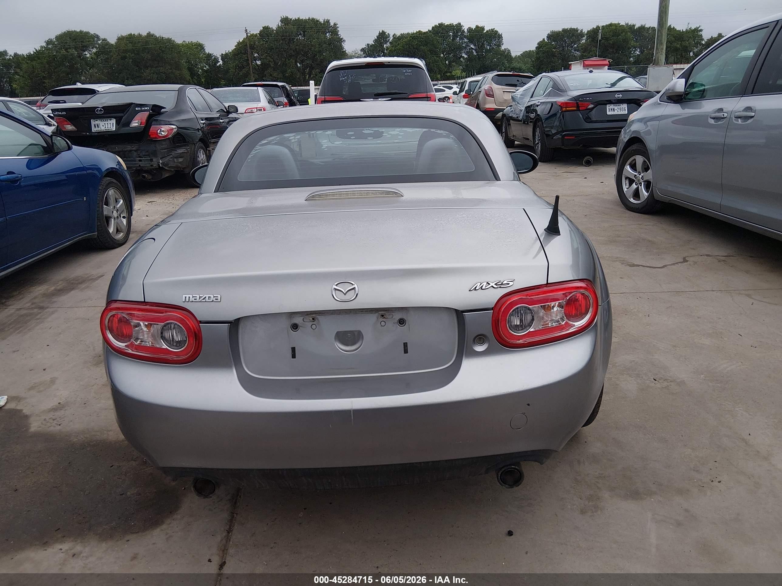 2009 Mazda Mx-5 Miata Grand Touring Silver vin: JM1NC26F490204558