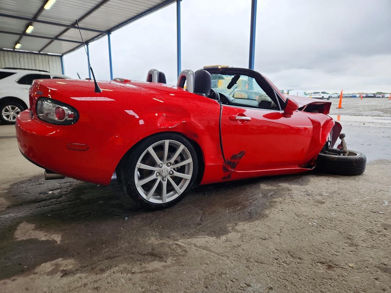 2008 Mazda Mx-5 Miata Red vin: JM1NC26F680152641
