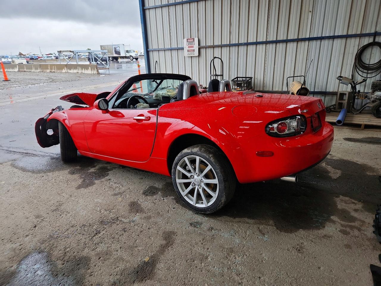 2008 Mazda Mx-5 Miata Red vin: JM1NC26F680152641