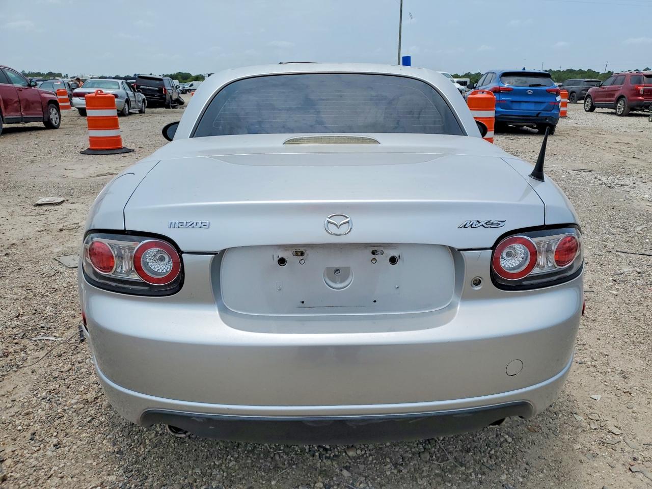 2007 Mazda Mx-5 Miata Silver vin: JM1NC26F770128122