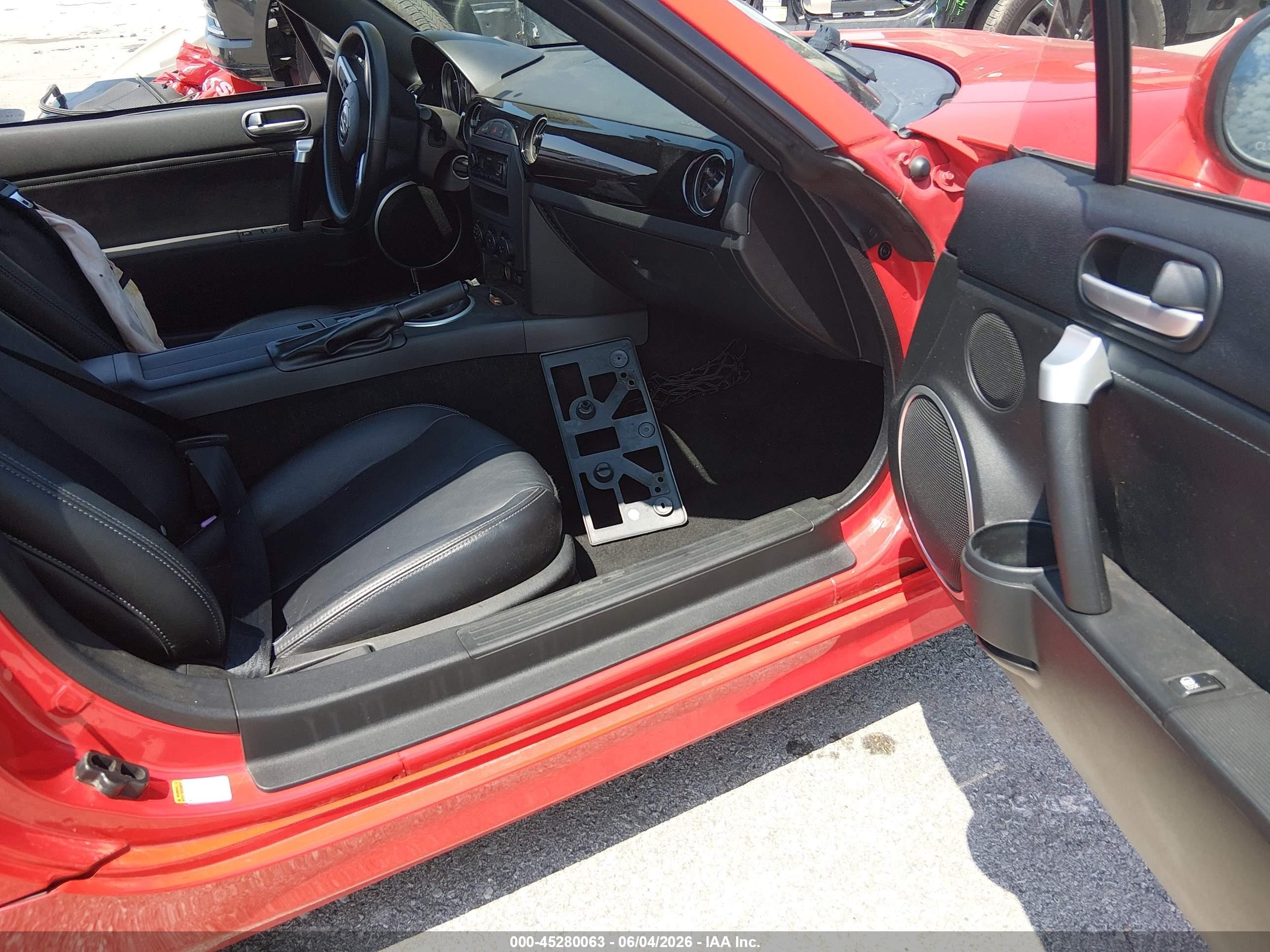 2008 Mazda Mx-5 Grand Touring Red vin: JM1NC26F880143729