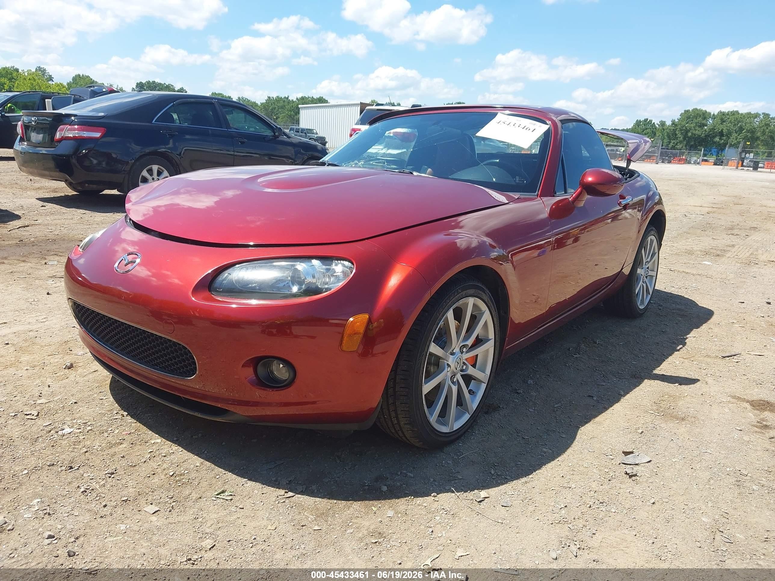 2008 Mazda Mx-5 Grand Touring Red vin: JM1NC26F880151118