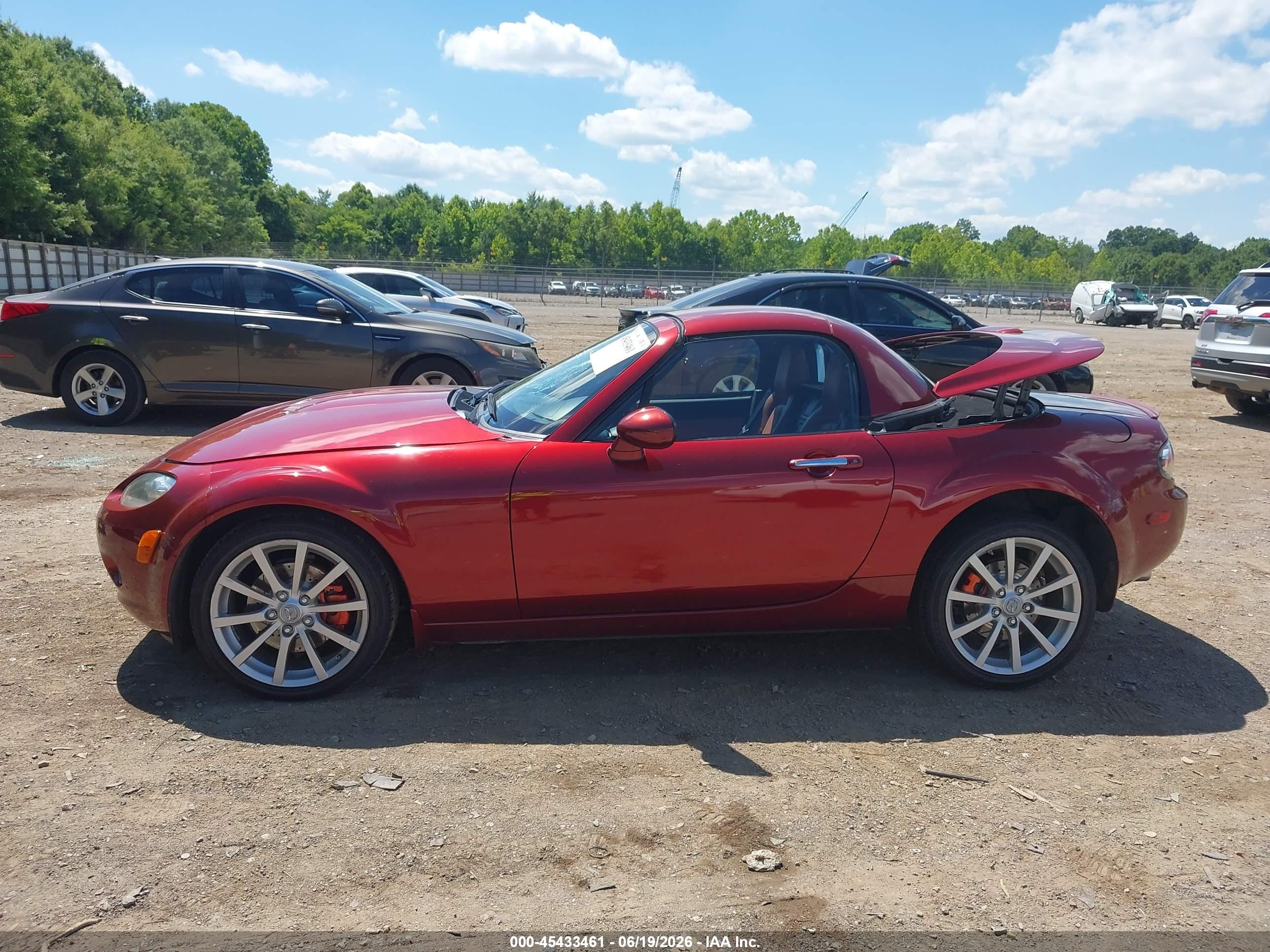 2008 Mazda Mx-5 Grand Touring Red vin: JM1NC26F880151118