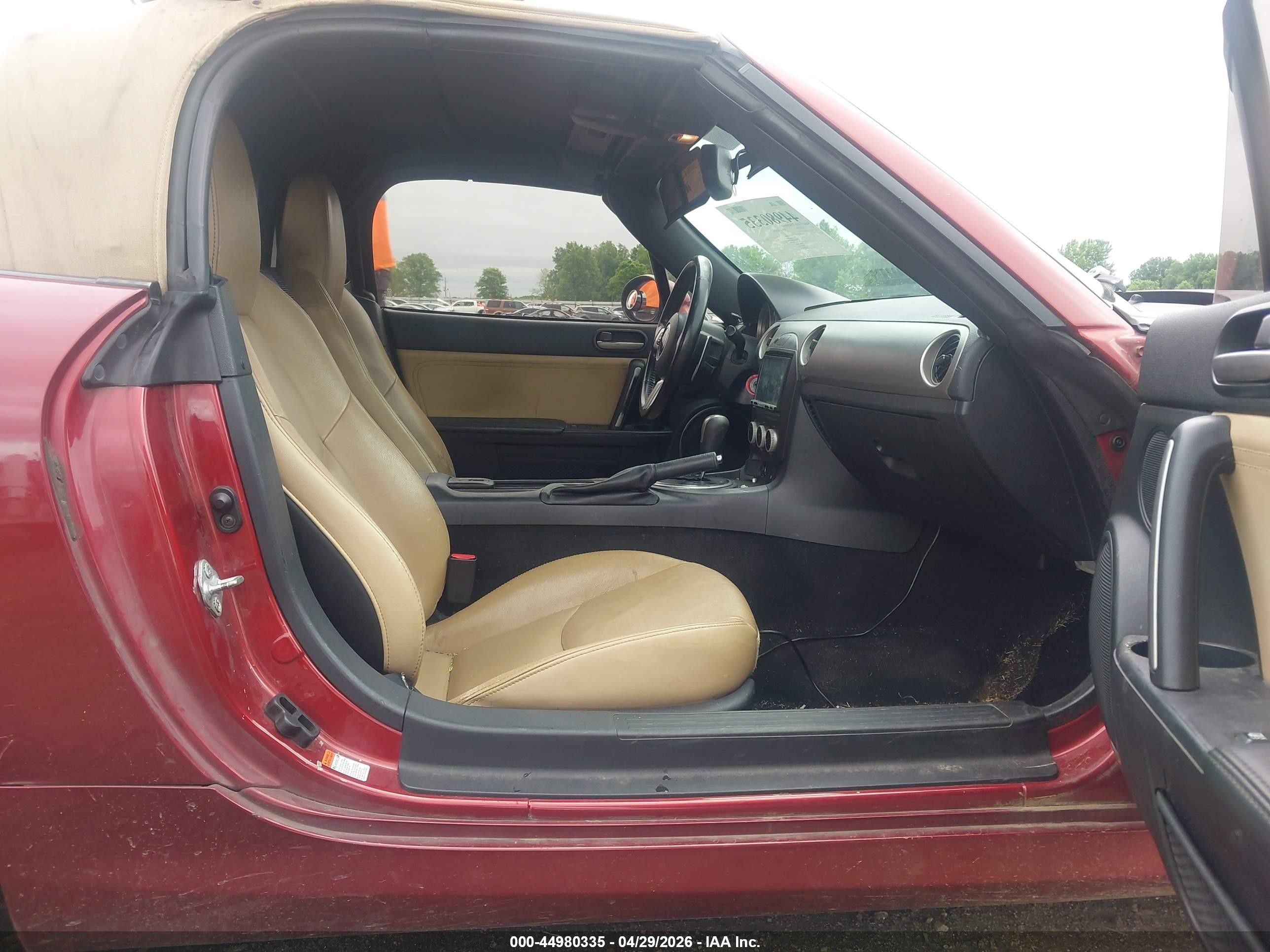 2010 Mazda Mx-5 Miata Grand Touring Red vin: JM1NC2EF0A0211139