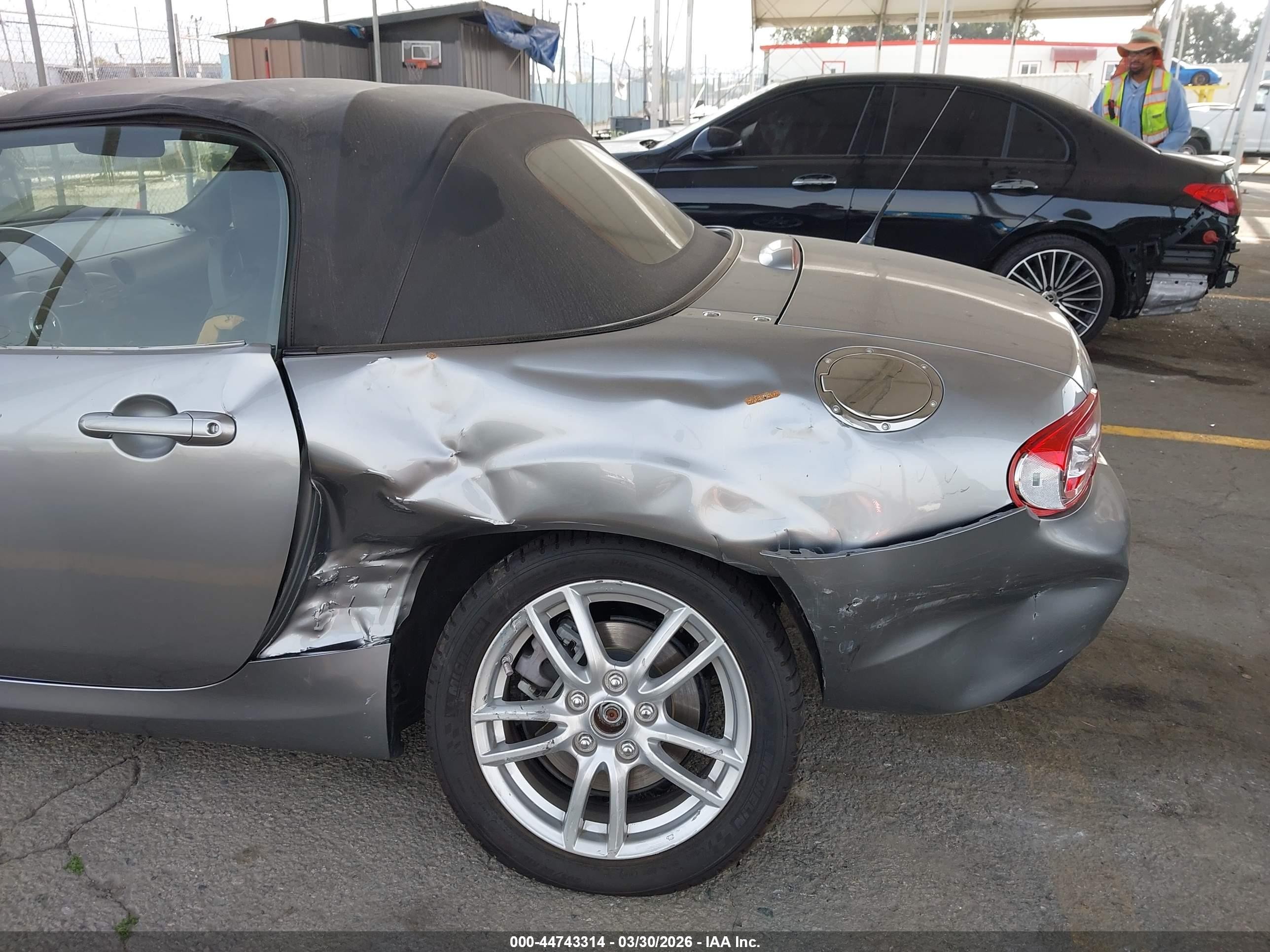 2010 Mazda Mx-5 Miata Sport Silver vin: JM1NC2EF2A0206833