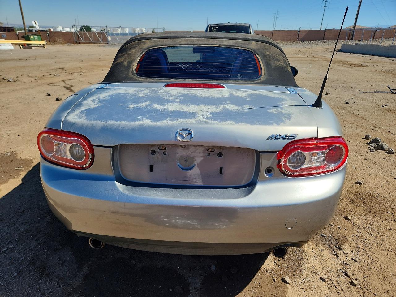 2010 Mazda Mx-5 Miata Silver vin: JM1NC2EF8A0209610