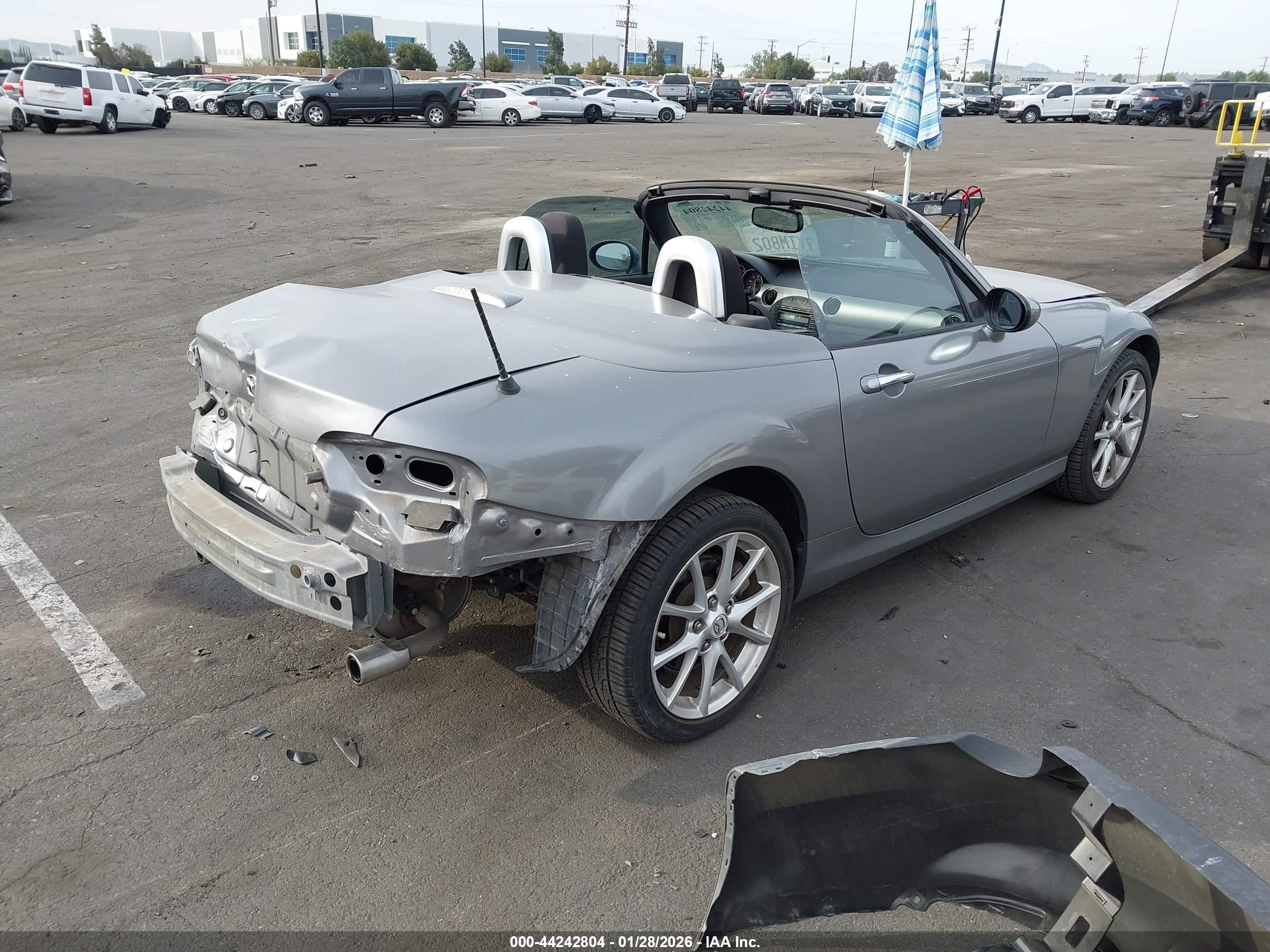 2010 Mazda Mx-5 Miata Touring Silver vin: JM1NC2FF0A0205744