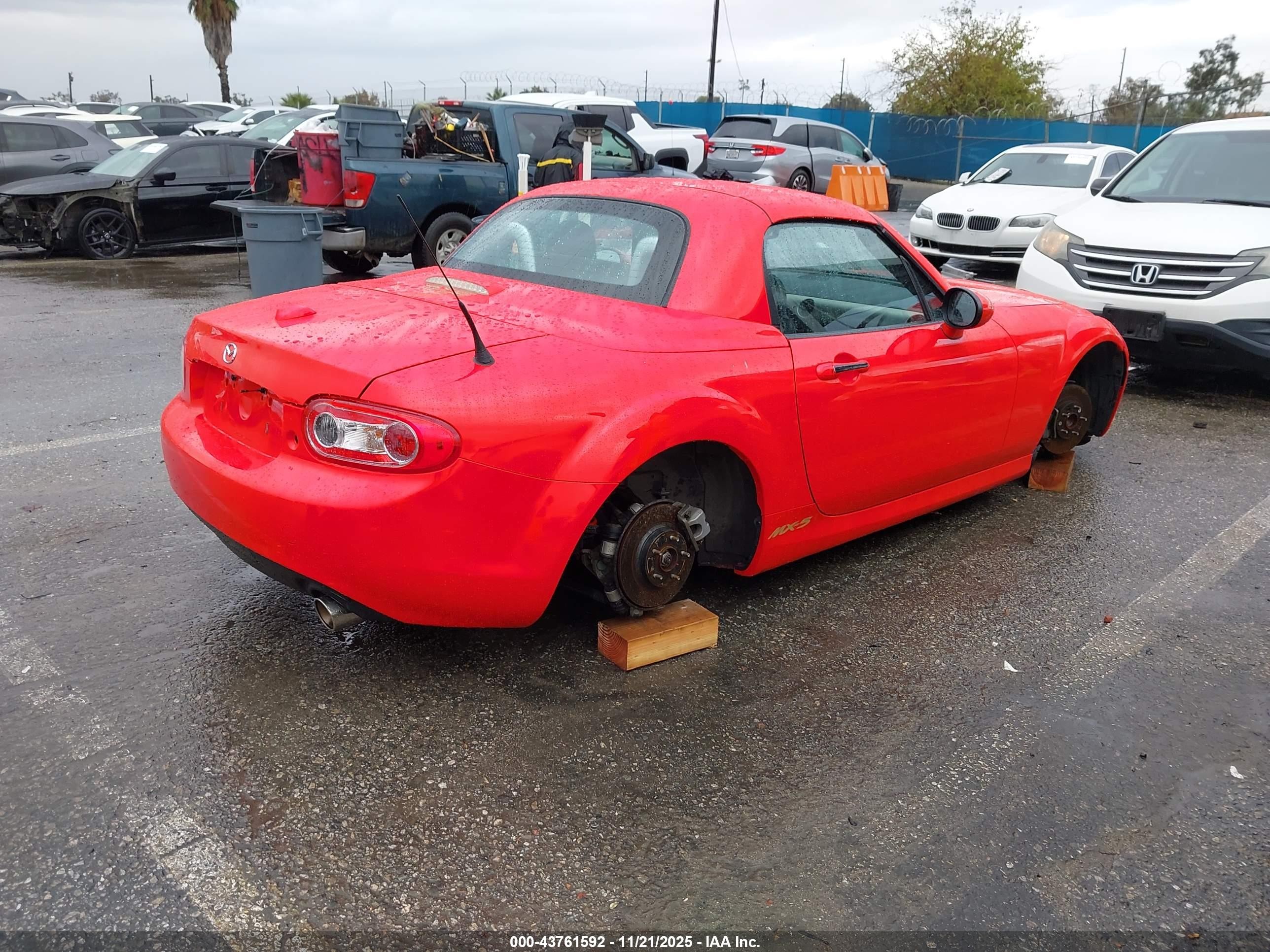 2010 Mazda Mx-5 Miata Grand Touring Red vin: JM1NC2FF8A0205586