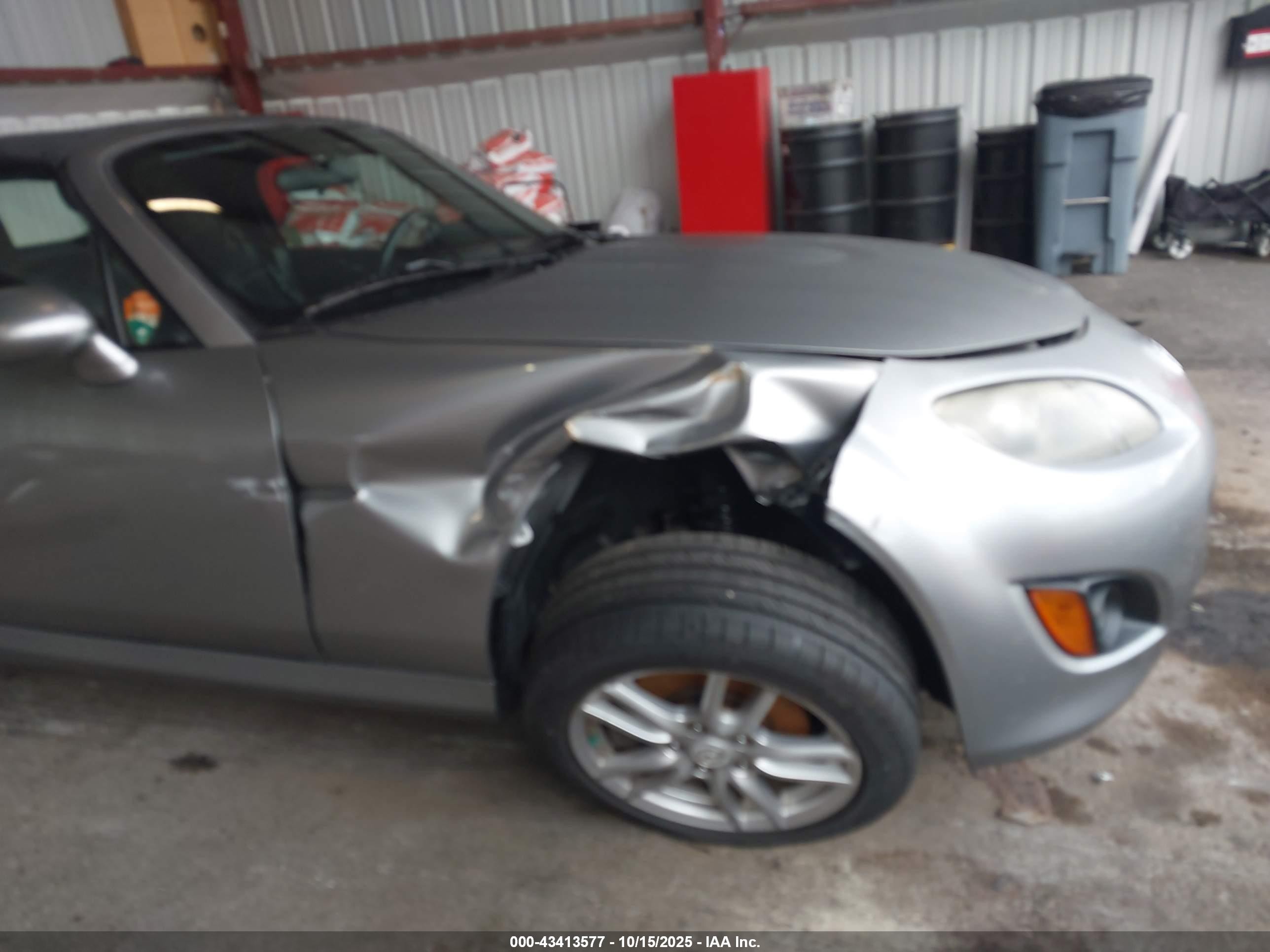 2011 Mazda Mx-5 Miata Sport Silver vin: JM1NC2JF0B0213576
