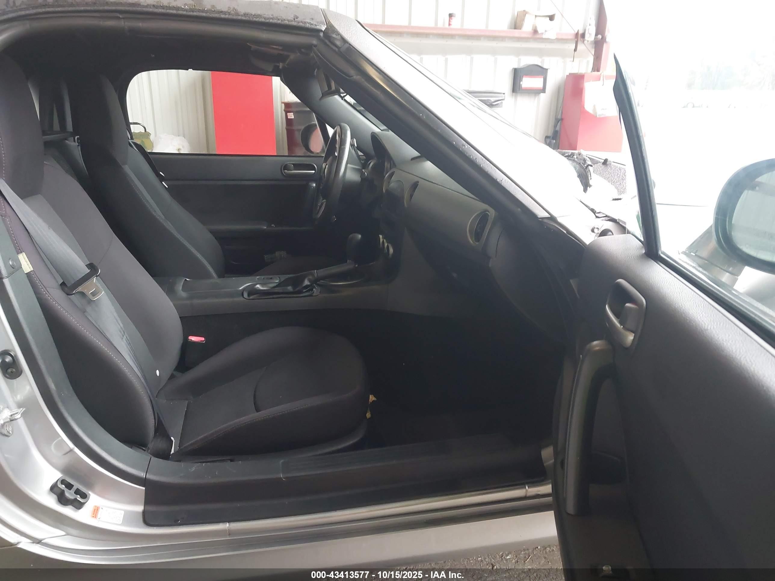 2011 Mazda Mx-5 Miata Sport Silver vin: JM1NC2JF0B0213576