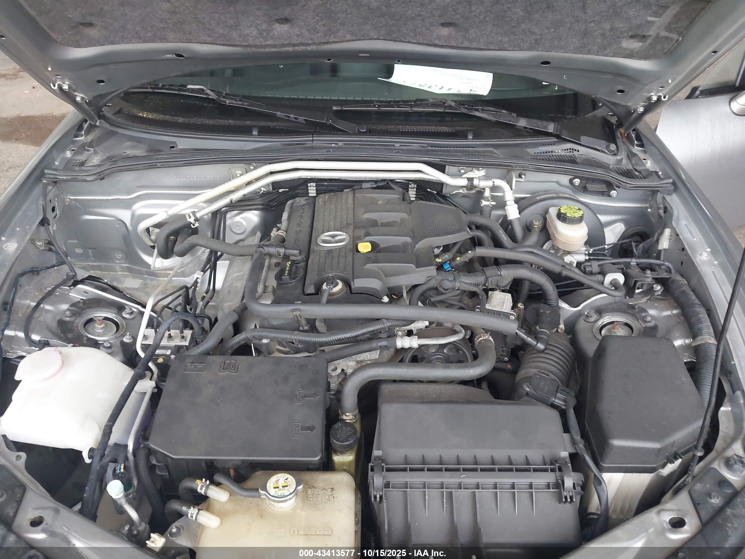2011 Mazda Mx-5 Miata Sport Silver vin: JM1NC2JF0B0213576