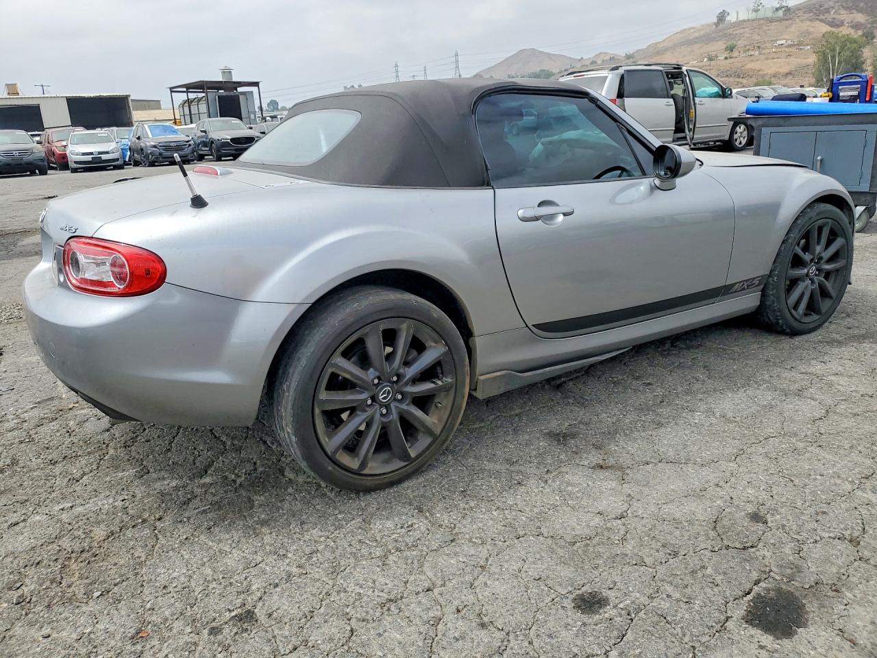 2011 Mazda Mx-5 Miata Silver vin: JM1NC2JF3B0215080