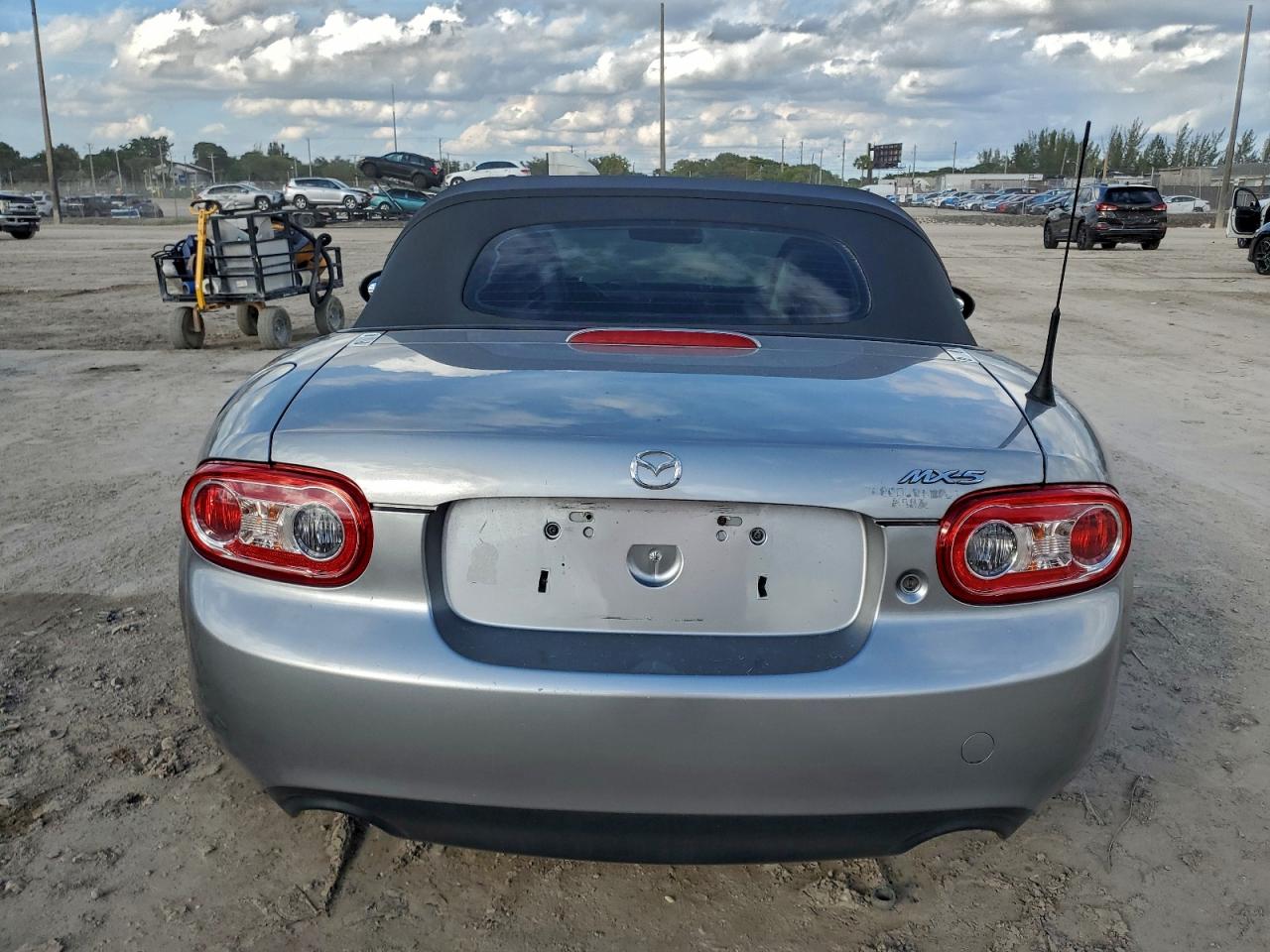2012 Mazda Mx-5 Miata Silver vin: JM1NC2JF5C0222677
