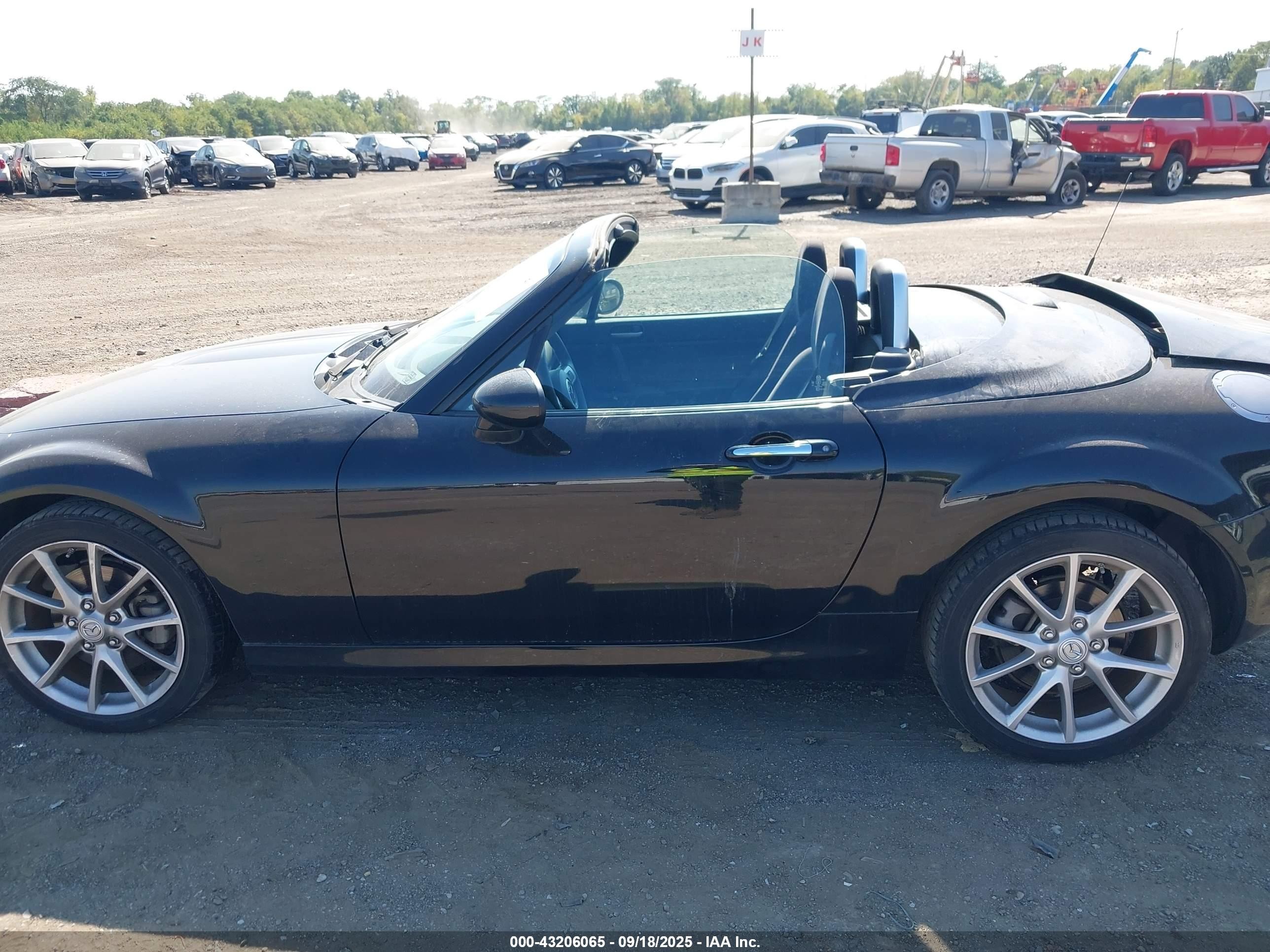 2011 Mazda Mx-5 Miata Touring Black vin: JM1NC2MF9B0219551