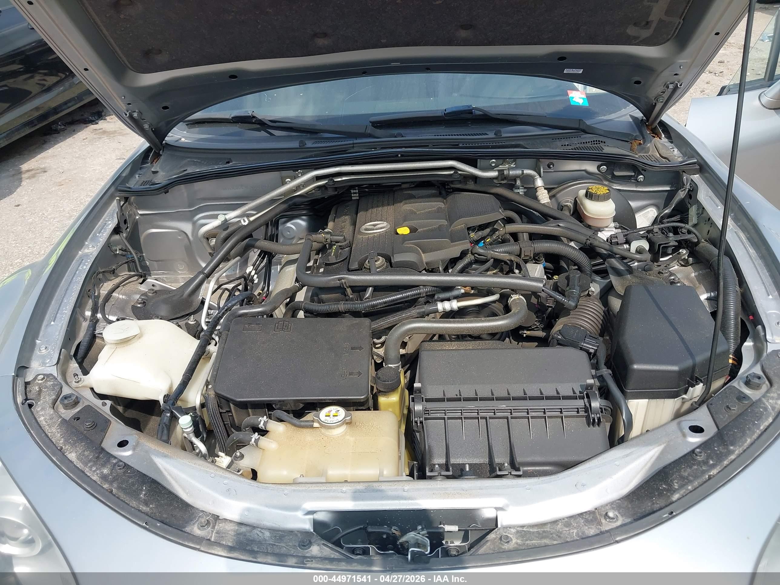 2011 Mazda Mx-5 Miata Grand Touring Silver vin: JM1NC2NF4B0218466